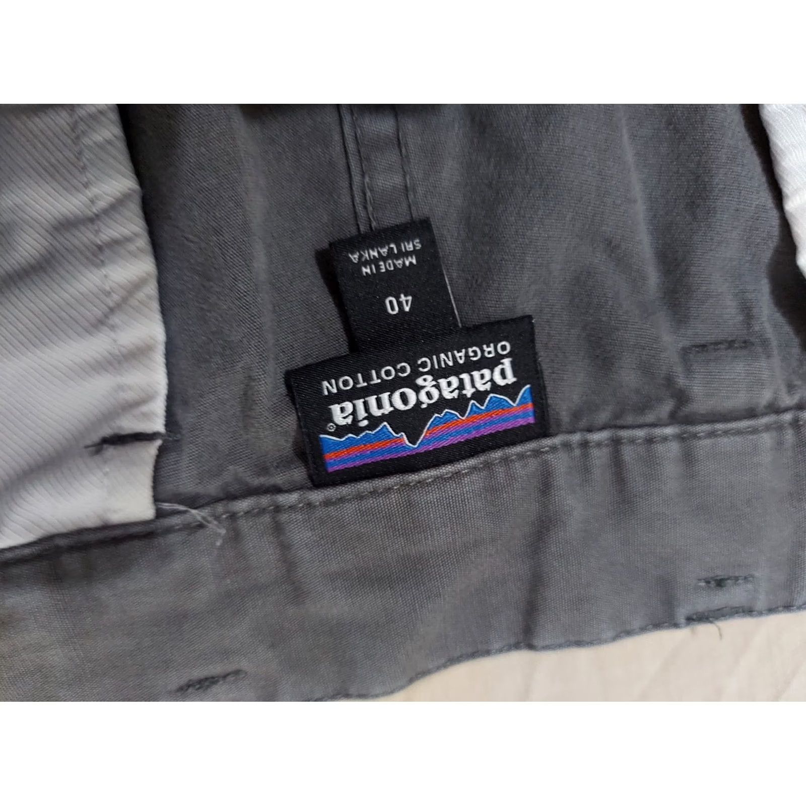 Patagonia Patagonia Shorts Mens 40 Khaki Beige Cotton Chino Grey Gray 8.5 Inseam Regular Mens Size US 40 / EU 56 - 4 Thumbnail