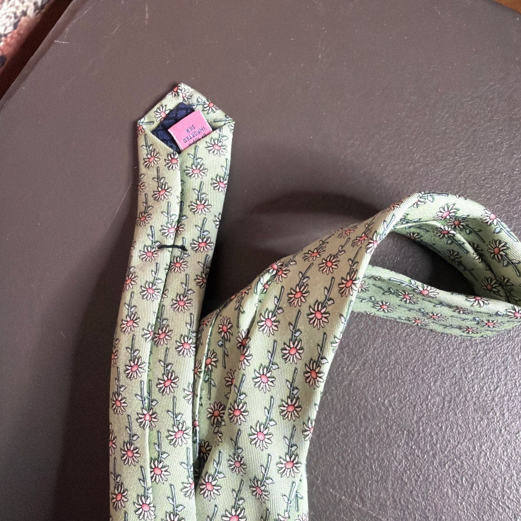 Vineyard Vines Vineyard Vines Hand Picked Green Silk Necktie Floral Daisies Wide Long 60" Marthas Vineyard American Preppy College Men's Tie Size ONE SIZE - 3 Thumbnail