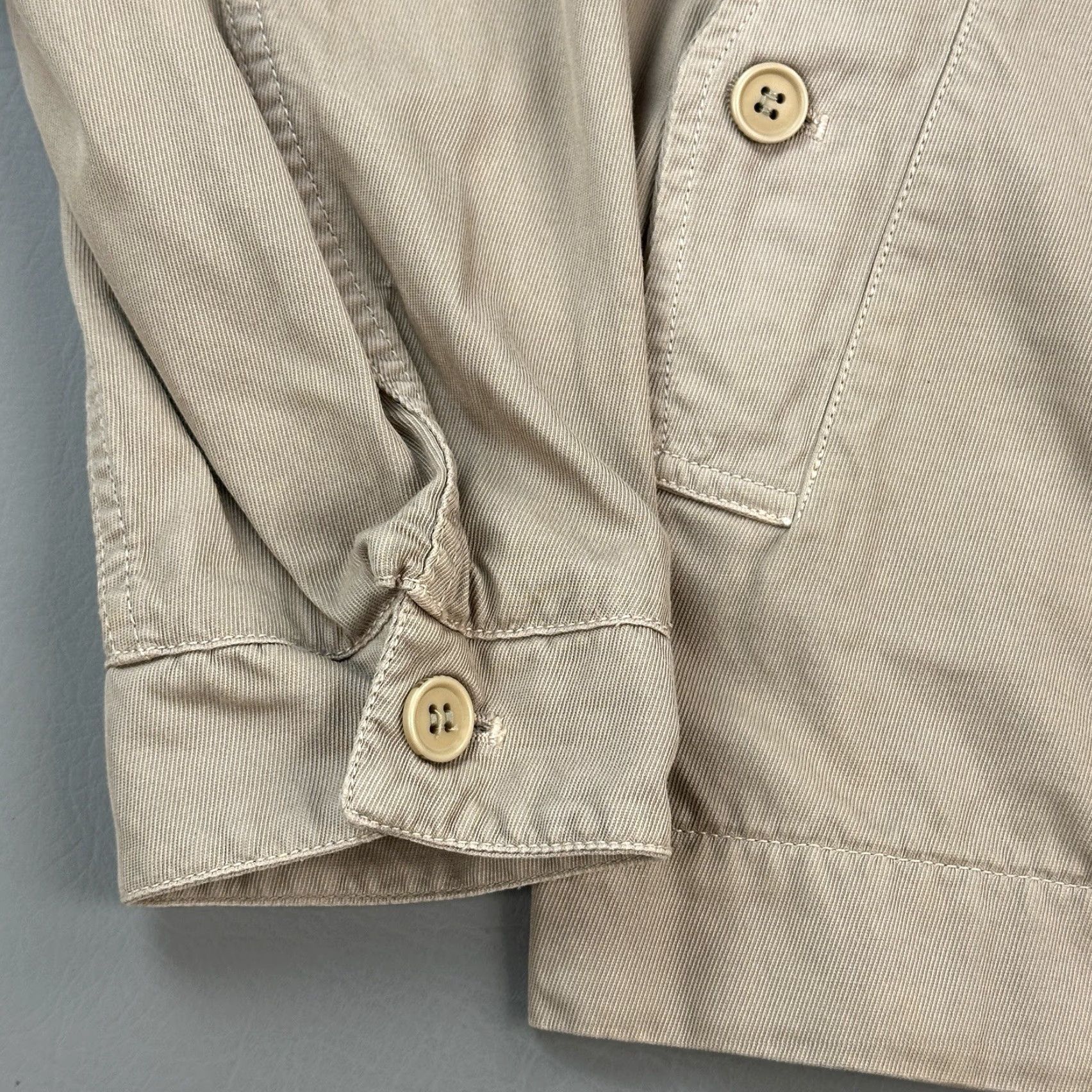 Lacoste VINTAGE Lacoste Jacket Mens L Beige Full Zip Bomber Casual 90s Classic Outdoor Retro Sports Pockets Embroidered Logo Zipper Stand-Up Collar Men Size US L / EU 52-54 / 3 - 2 Thumbnail