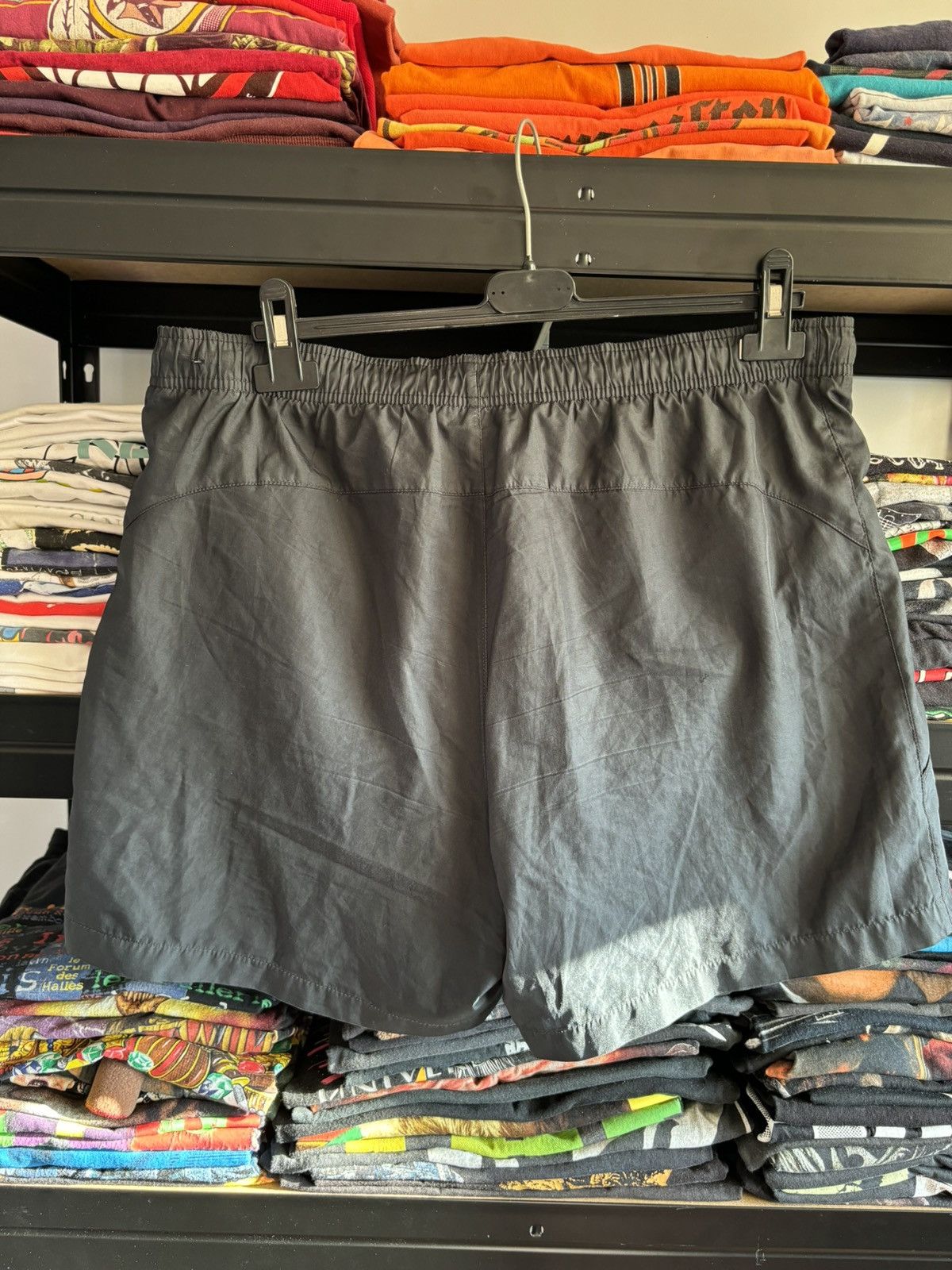 Nike × Vintage Vintage 90's Nike Nylon Drill Black Shorts Big Logo Size US 34 / EU 50 - 4 Thumbnail