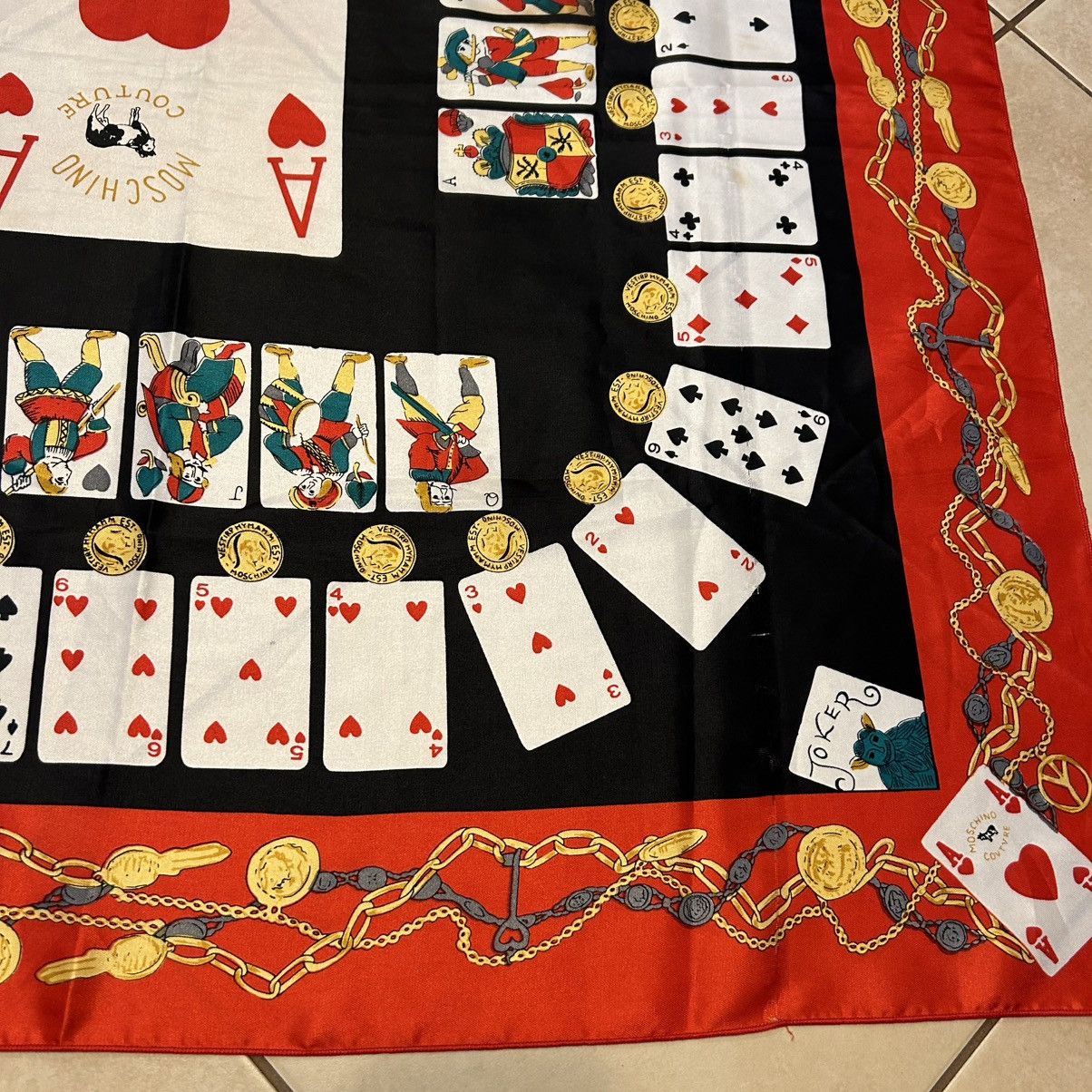 Moschino × Vintage 90s Moschino silk scarf "Ace of Hearts" poker Size ONE SIZE - 7 Thumbnail