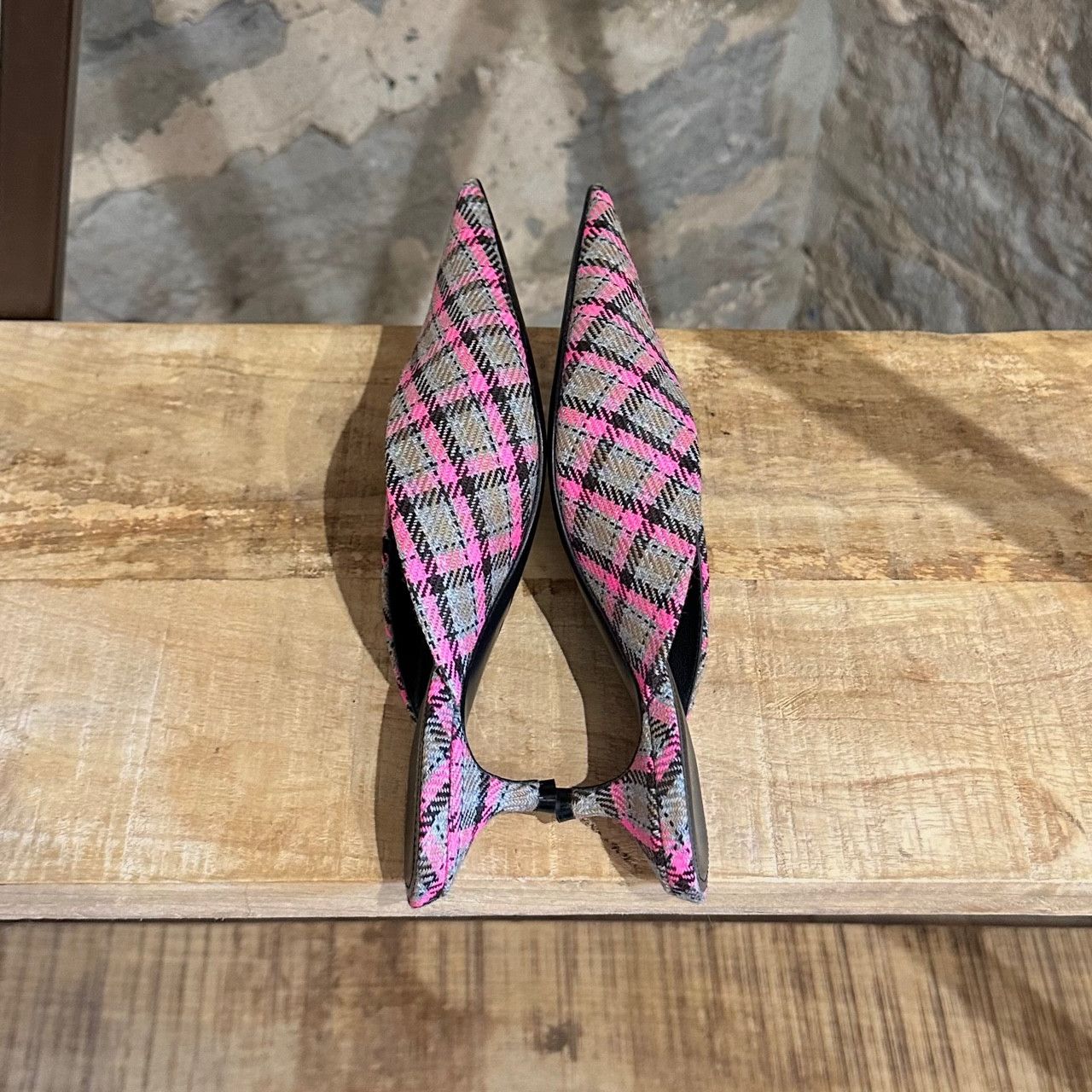Balenciaga Balenciaga Pink Plaid Knife Kitten Heeled Pointy Mules Size US 5 / IT 35 - 7 Thumbnail