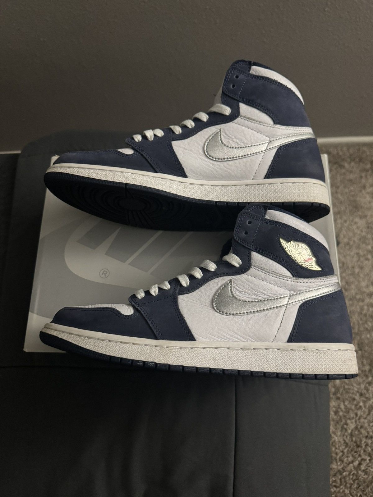 Jordan Brand Air Jordan 1 Retro High CO.JP - Midnight Navy Size US 10 / EU 43 - 3 Thumbnail