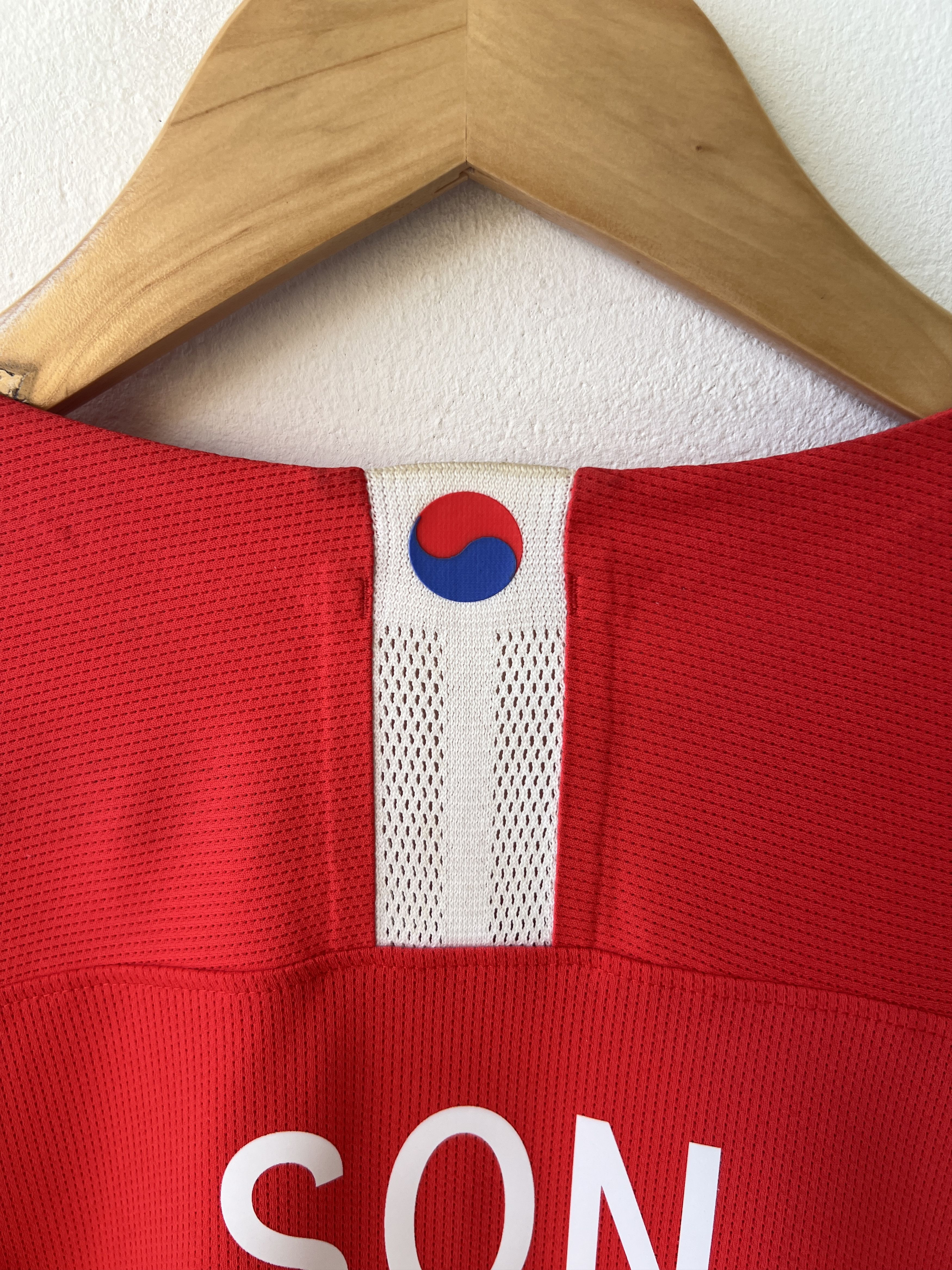Nike (XL fits L) South Korea 2018-20 Home Player Version Kit Son Size US XL / EU 56 / 4 - 7 Thumbnail