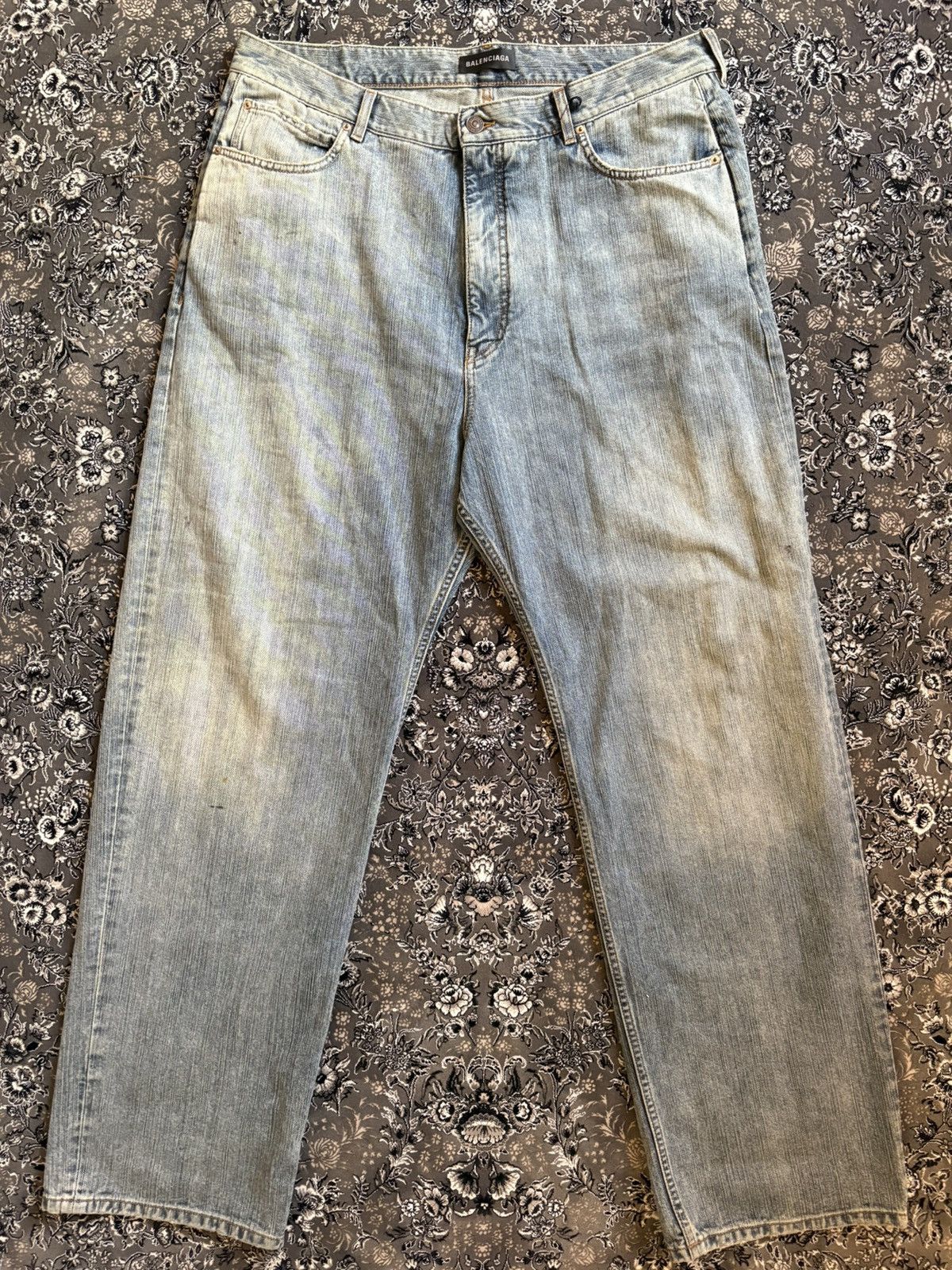 Balenciaga Balenciaga FW24 Italian Ring Jeans Size US 36 / EU 52 - 1 Thumbnail