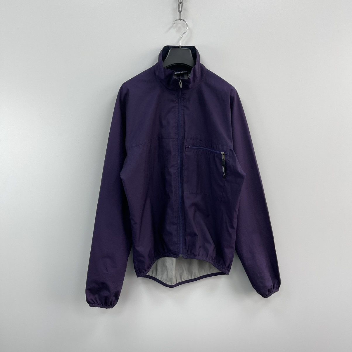 Patagonia Patagonia Vintage Windbreaker Pocket Light Jacket Purple Size US M / EU 48-50 / 2 - 1 Thumbnail