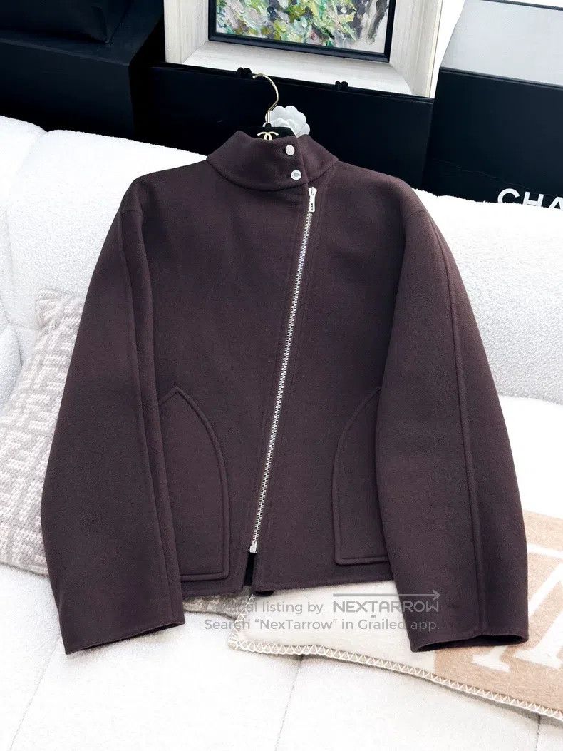 Hermes Hermes Blackcurrant Purple Double-faced Cashmere Short Zip Size XS / US 0-2 / IT 36-38 - 1 Thumbnail