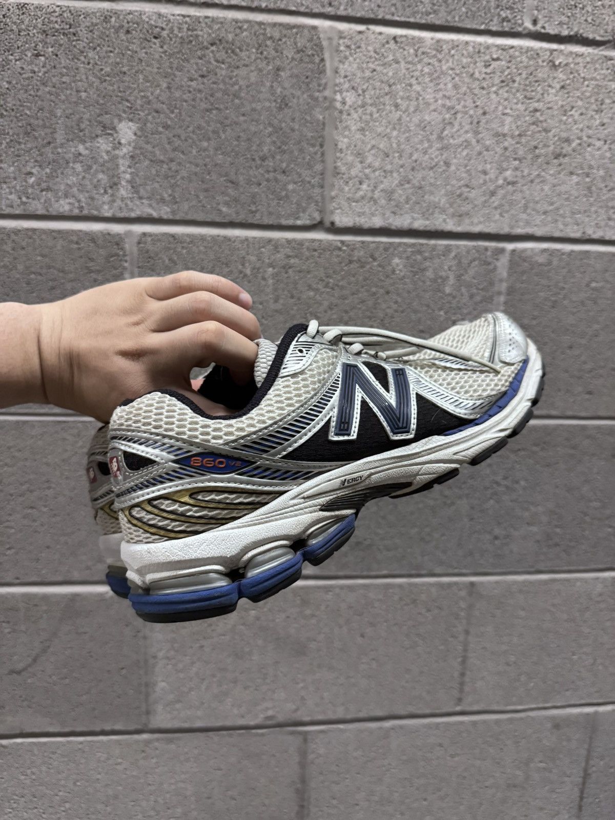 New Balance New Balance 860v2 Size US 11 / EU 44 - 6 Thumbnail