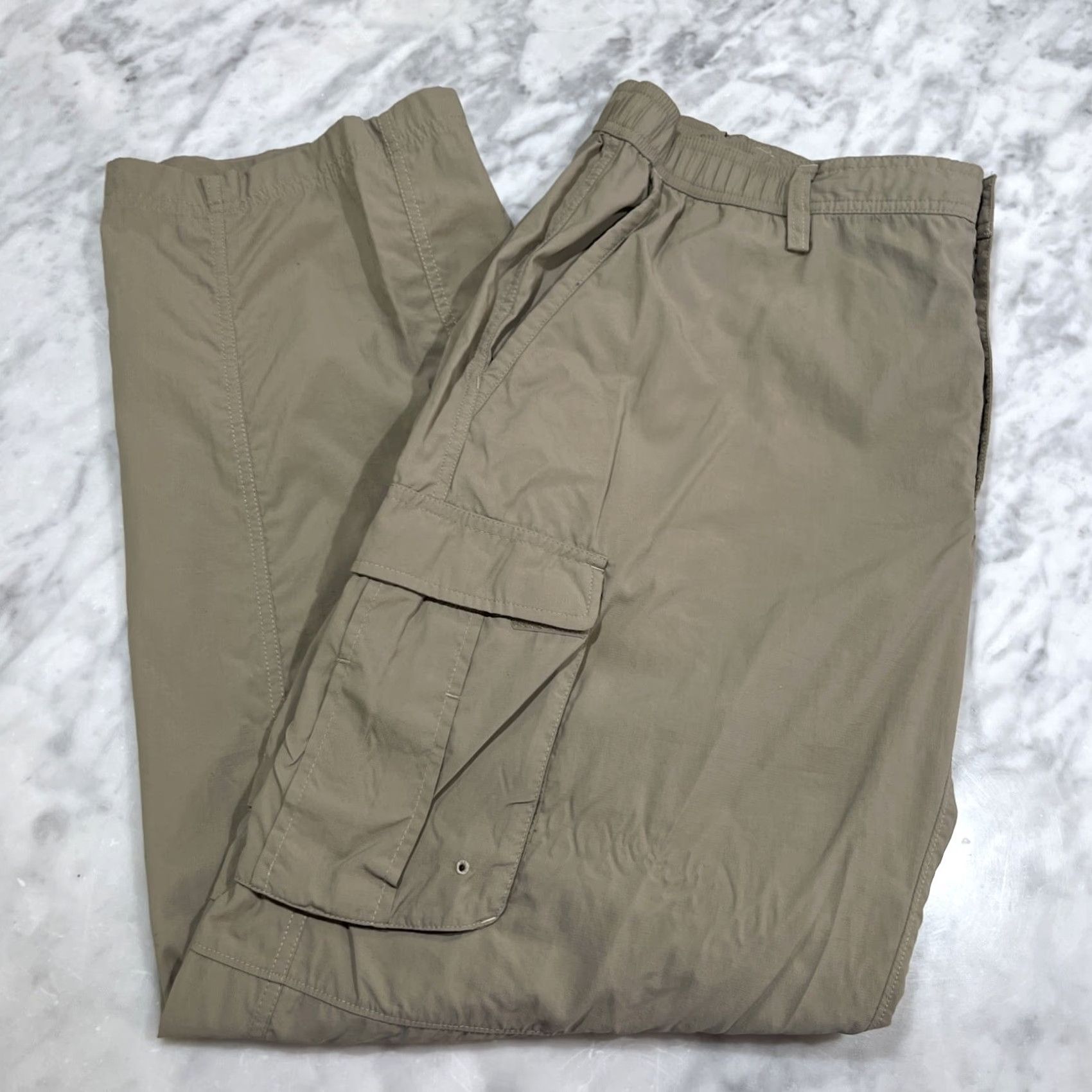 The North Face The North Face Pants Mens 38X31 Beige Flat Front Straight Leg Cargo Pockets Size US 38 / EU 54 - 2 Thumbnail