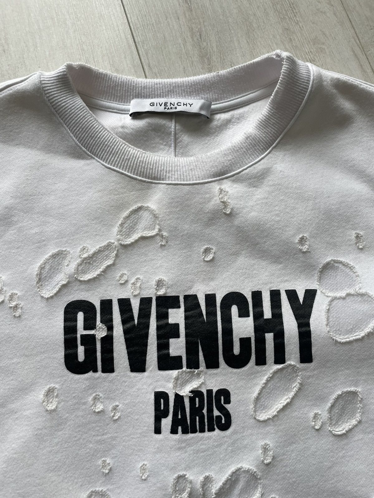 Givenchy Givenchy Paris Destroyed White Sweatshirt Size US S / EU 44-46 / 1 - 6 Thumbnail