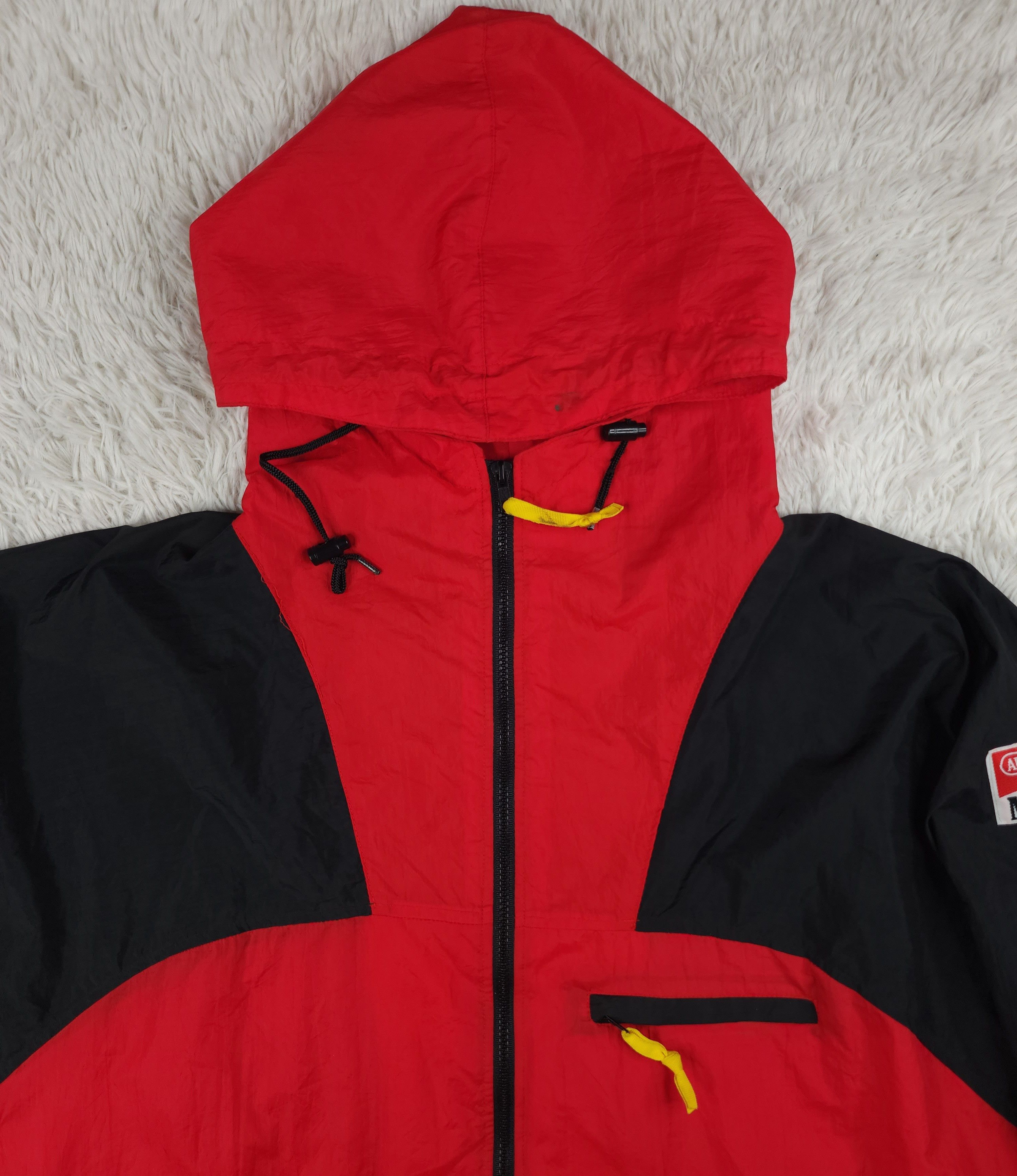 Marlboro Vintage Marlboro hoodied windbreaker jacket Size US XL / EU 56 / 4 - 5 Thumbnail