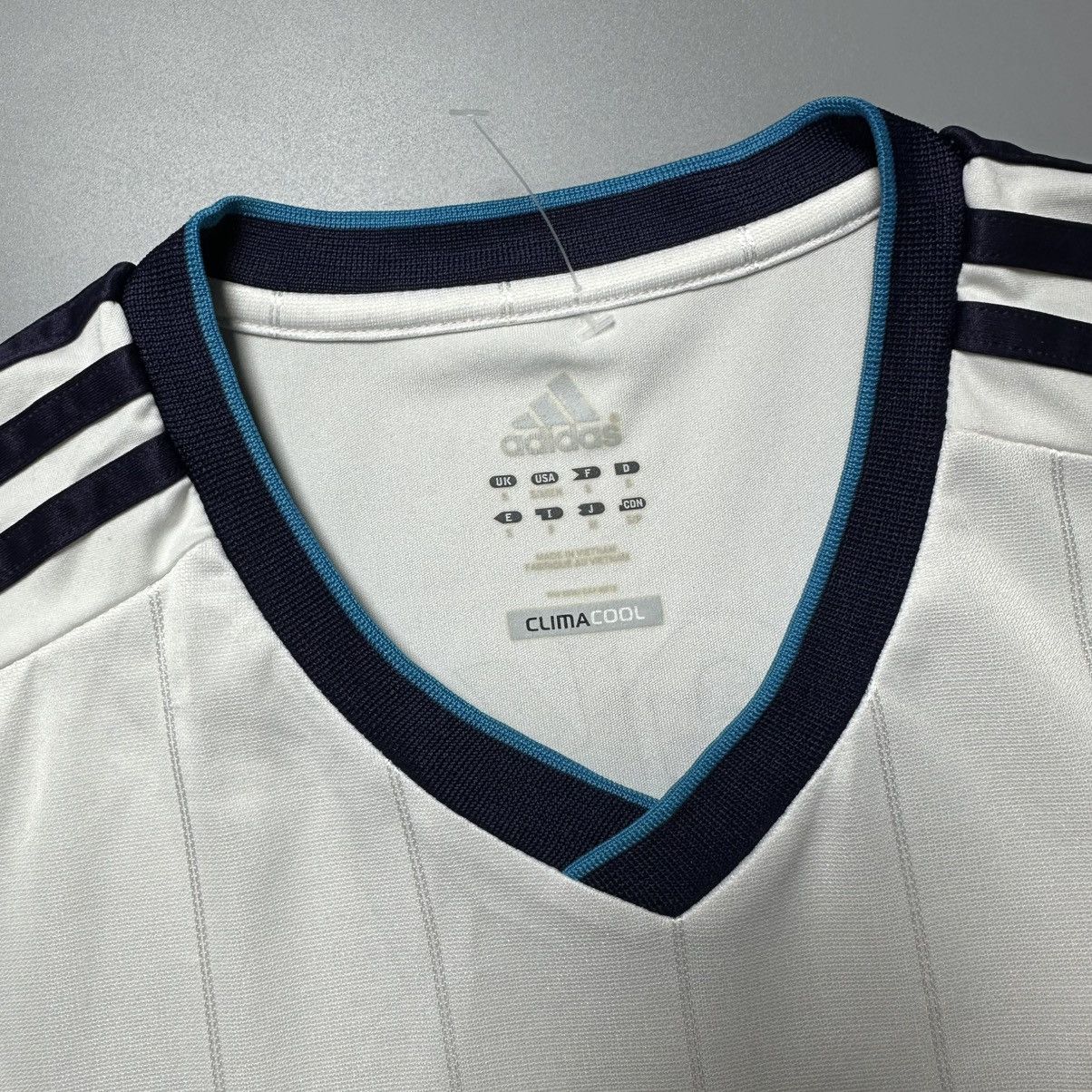 Adidas REAL MADRID 2012/2013 FOOTBALL HOME JERSEY #8 KAKA Size US S / EU 44-46 / 1 - 8 Thumbnail