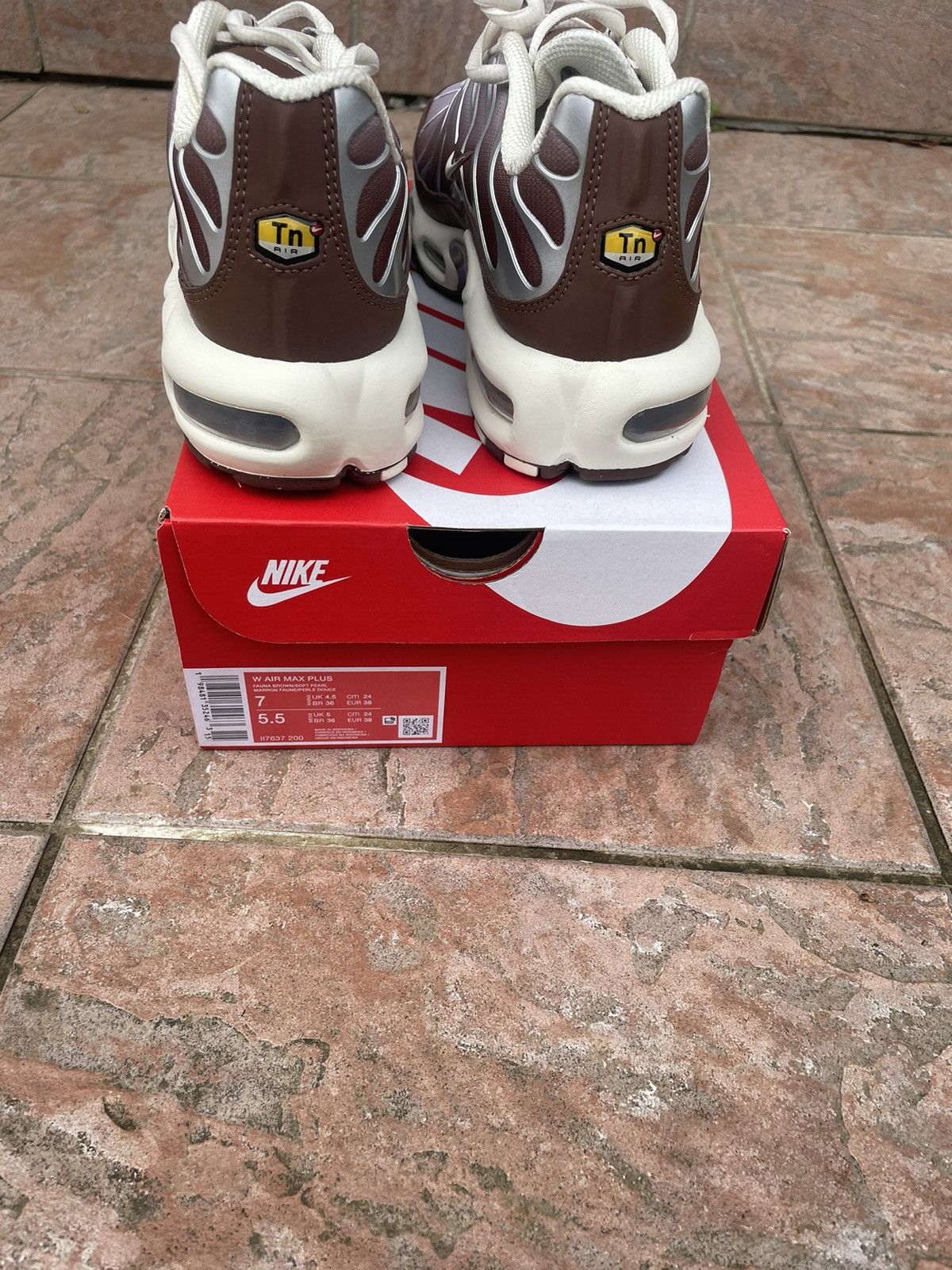 Nike Air Max Plus TN Brown Soft Pearl Size US 7 / IT 37 - 4 Thumbnail