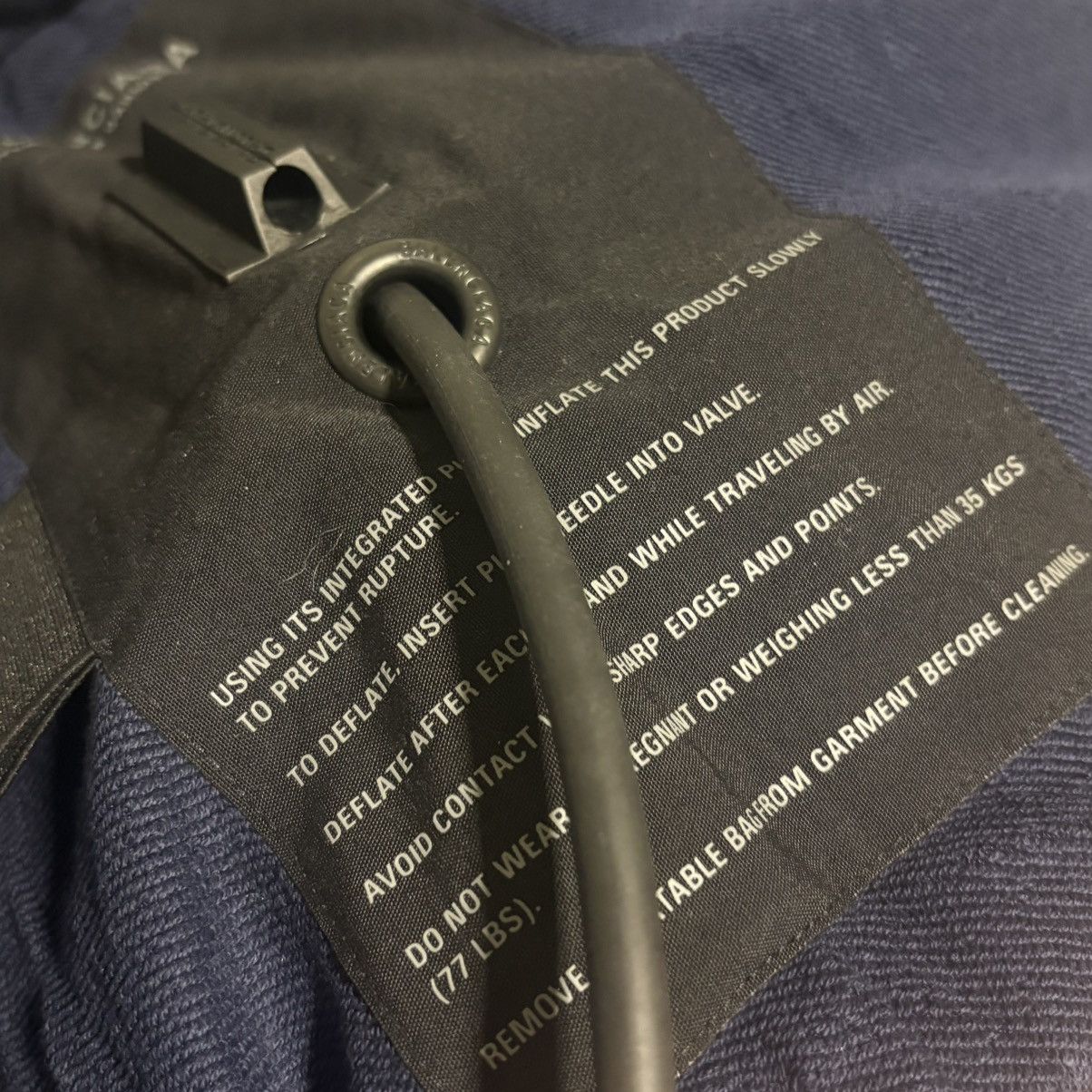 Balenciaga BALENCIAGA Logo-Print Zip-Up Insulated Hoodie Size US S / EU 44-46 / 1 - 11 Thumbnail