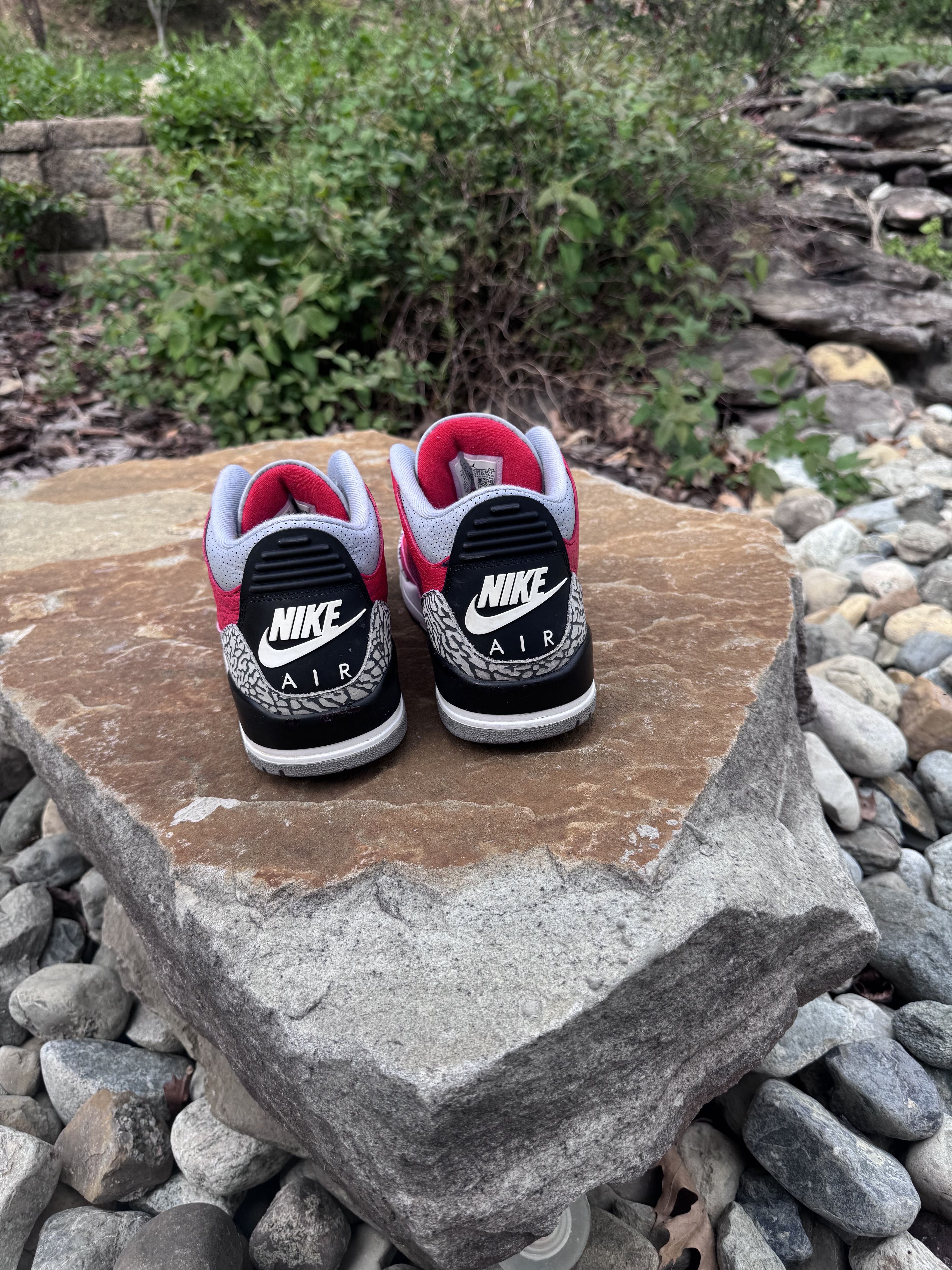 Jordan Brand Nike Air Jordan 3 retro SE Unite Size US 9 / EU 42 - 3 Thumbnail