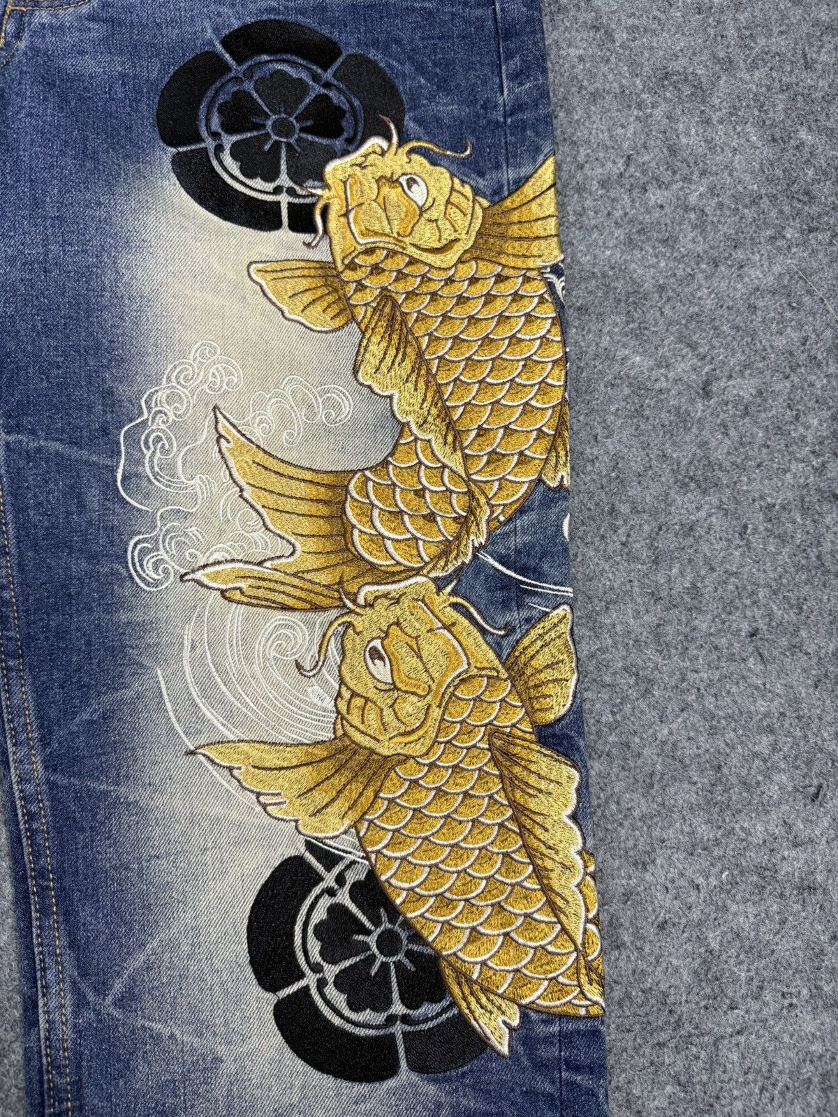 Karakuri Tamashii A4 Double Gold Koi Fish Embroidered Denim Size US 31 - 17 Thumbnail