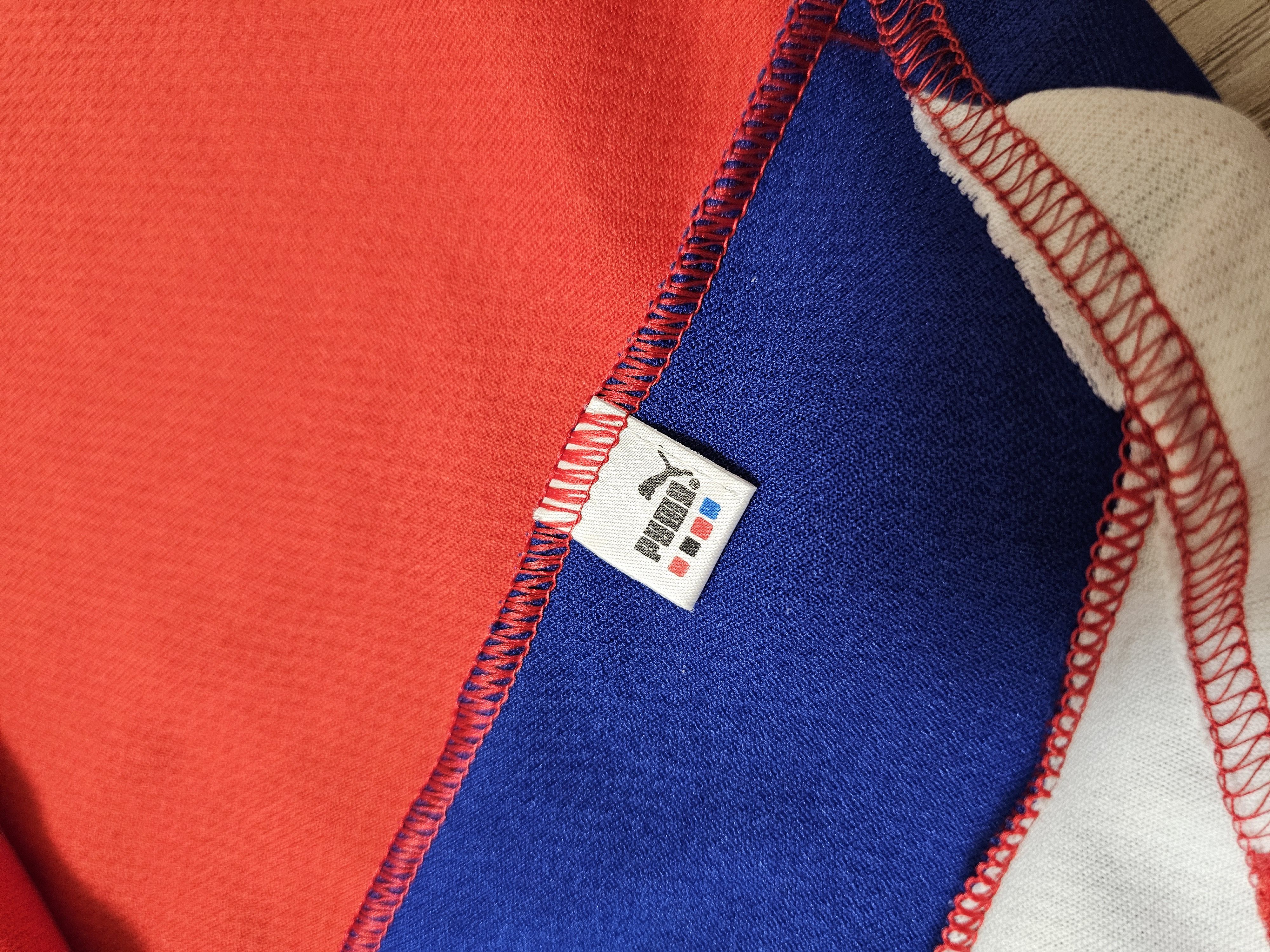 Puma × Vintage CZECH 2000 2002 HOME VINTAGE FOOTBALL SHIRT SOCCER JERSEY Size US XL / EU 56 / 4 - 7 Thumbnail