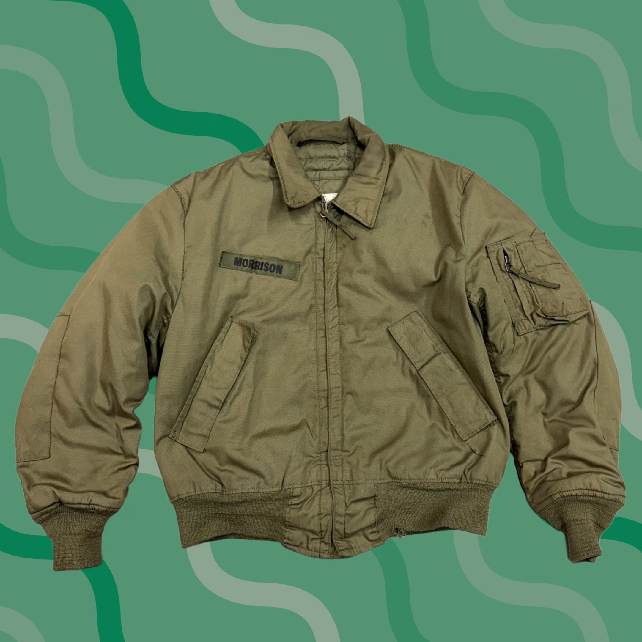 Industrie VINTAGE Greenbrier Industries Jacket Mens M Green Military Jacket Winter Nylon Insulated Lined Zip Pockets Collared Short Sleeve/Coat Size US M / EU 48-50 / 2 - 1 Thumbnail