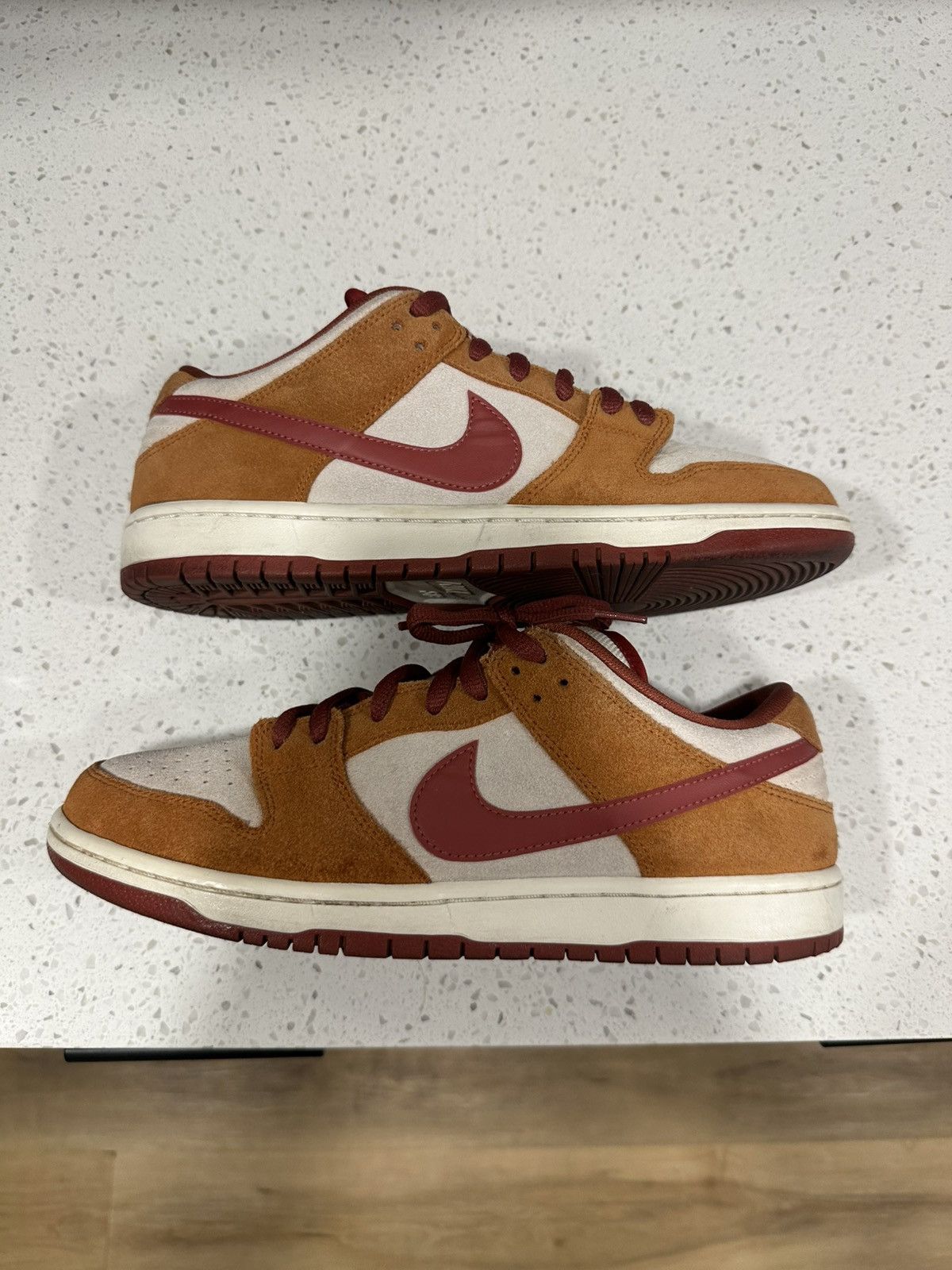 Nike Nike SB Dunk Low Pro Dark Russet Cedar Size US 10 / EU 43 - 1 Thumbnail