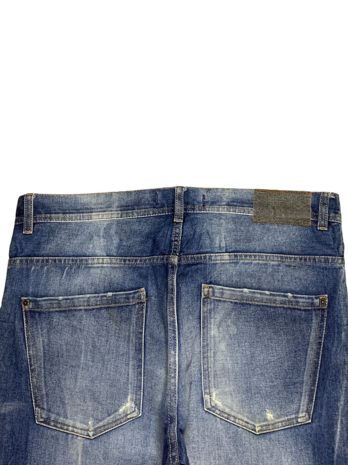 Zara Vintage Zara Man Selvedge Faded Wash Distressed Loose Jeans Size US 37 - 9 Thumbnail