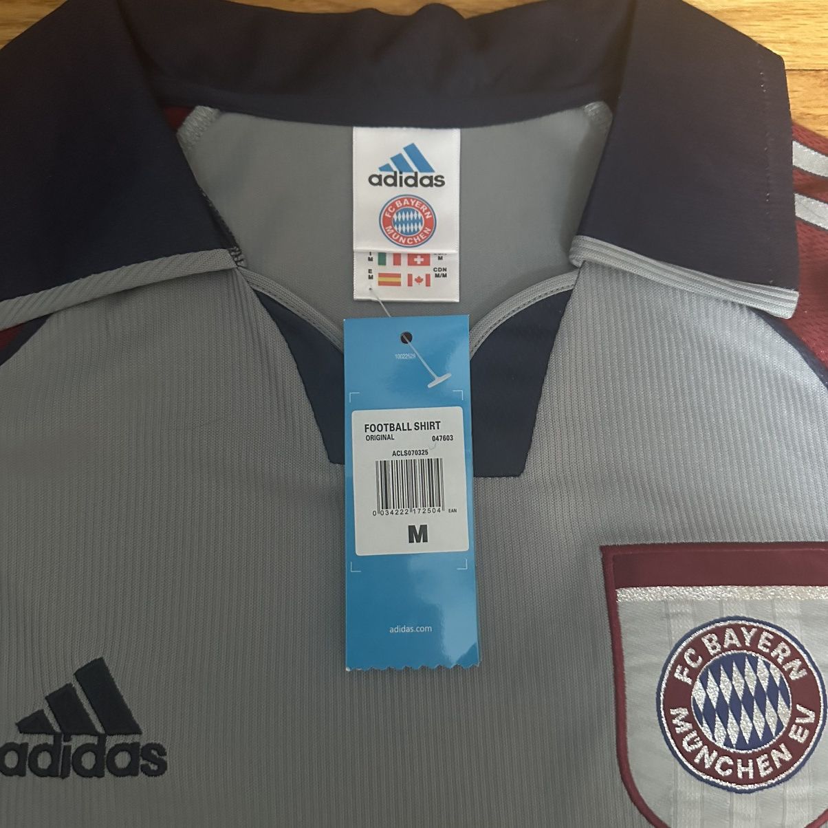 Adidas Adidas FC Bayern Munich 2002-2003 home football kit shirt Size US M / EU 48-50 / 2 - 7 Thumbnail