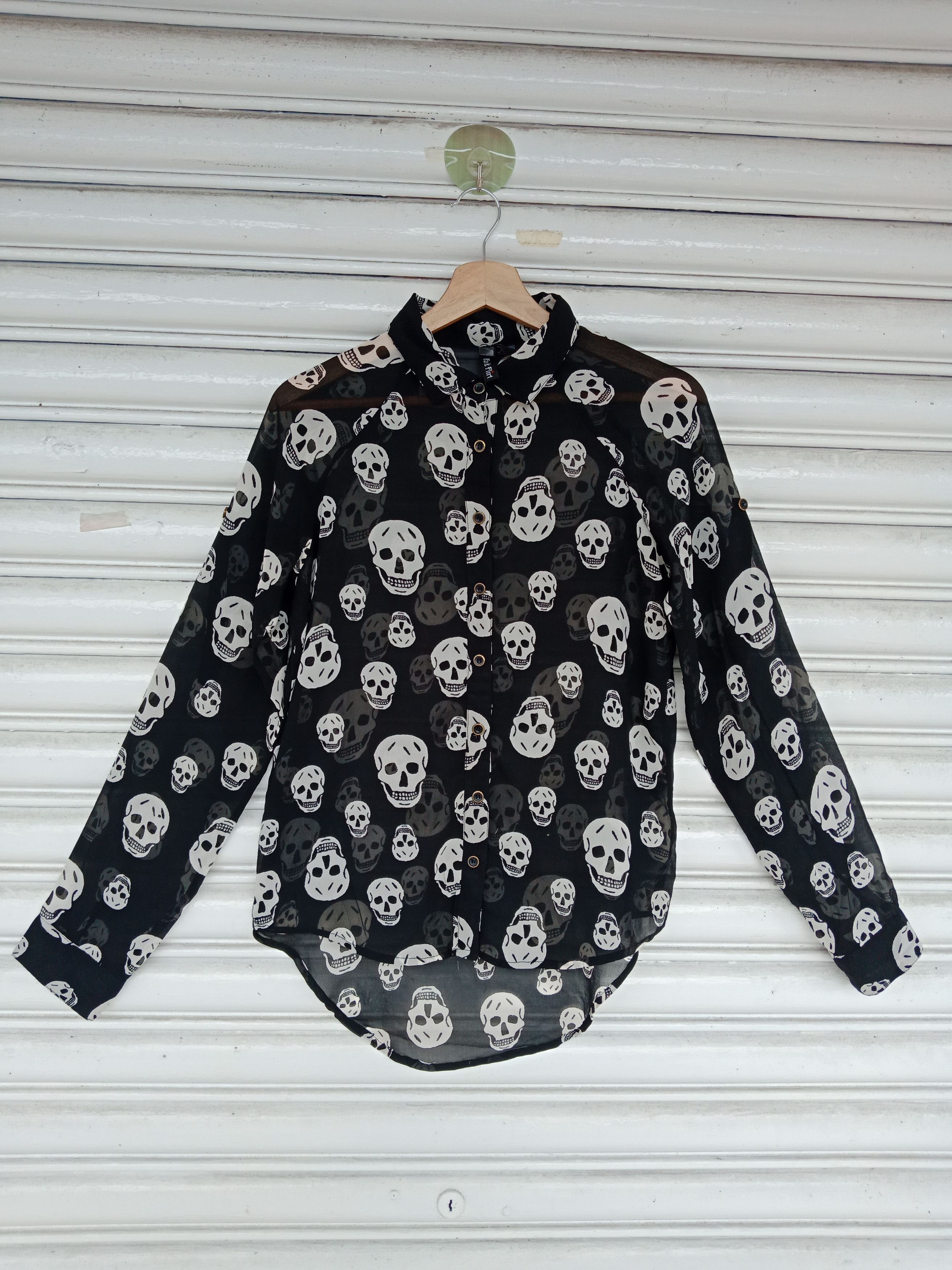 KMRii Fun & Flirt Overprint Skulls Paper Thin Size US M / EU 48-50 / 2 - 1 Thumbnail