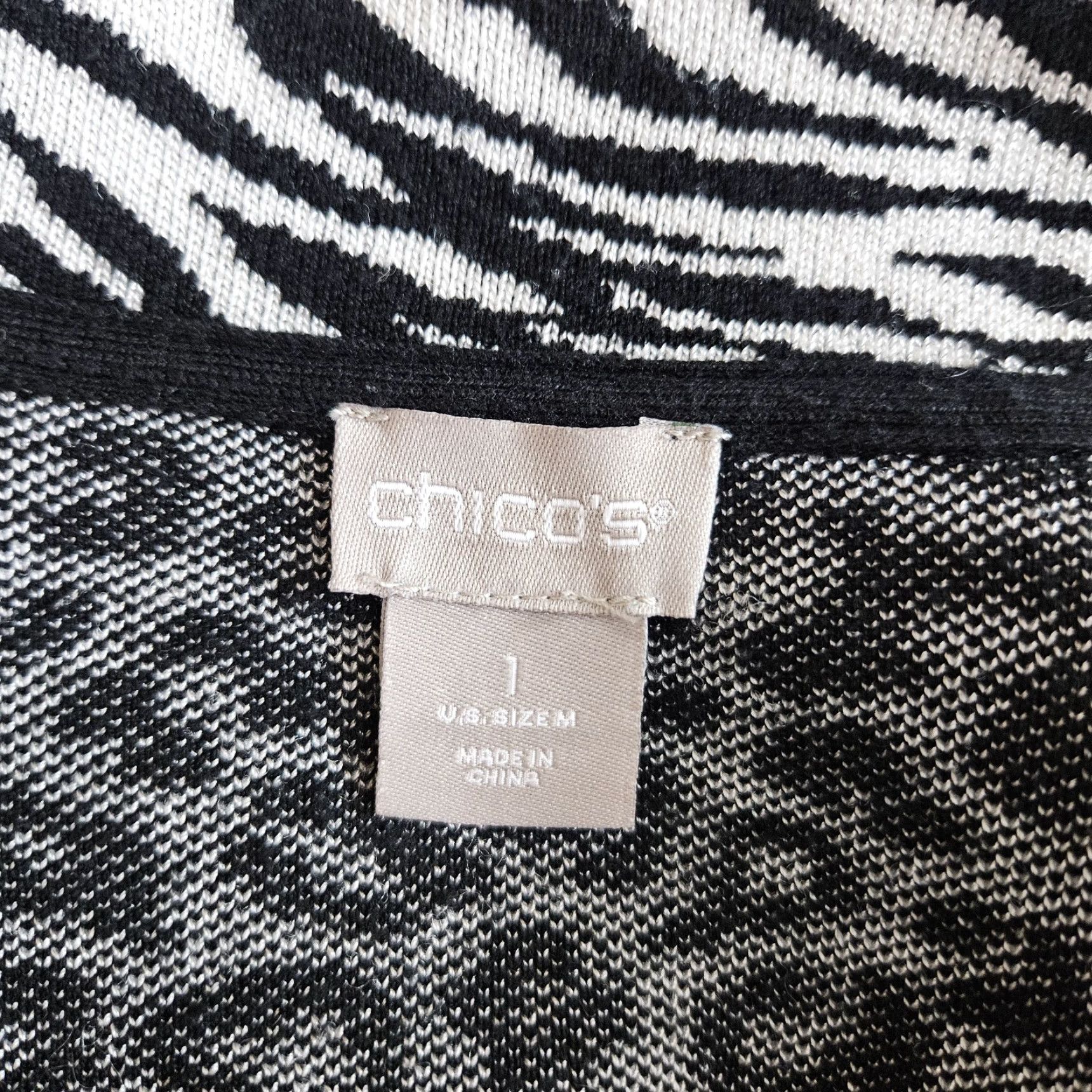 Vintage Chico's Womens Sweater Jacket Size M Black White Animal Print Long Sleeve Cardigan Size M / US 6-8 / IT 42-44 - 6 Thumbnail