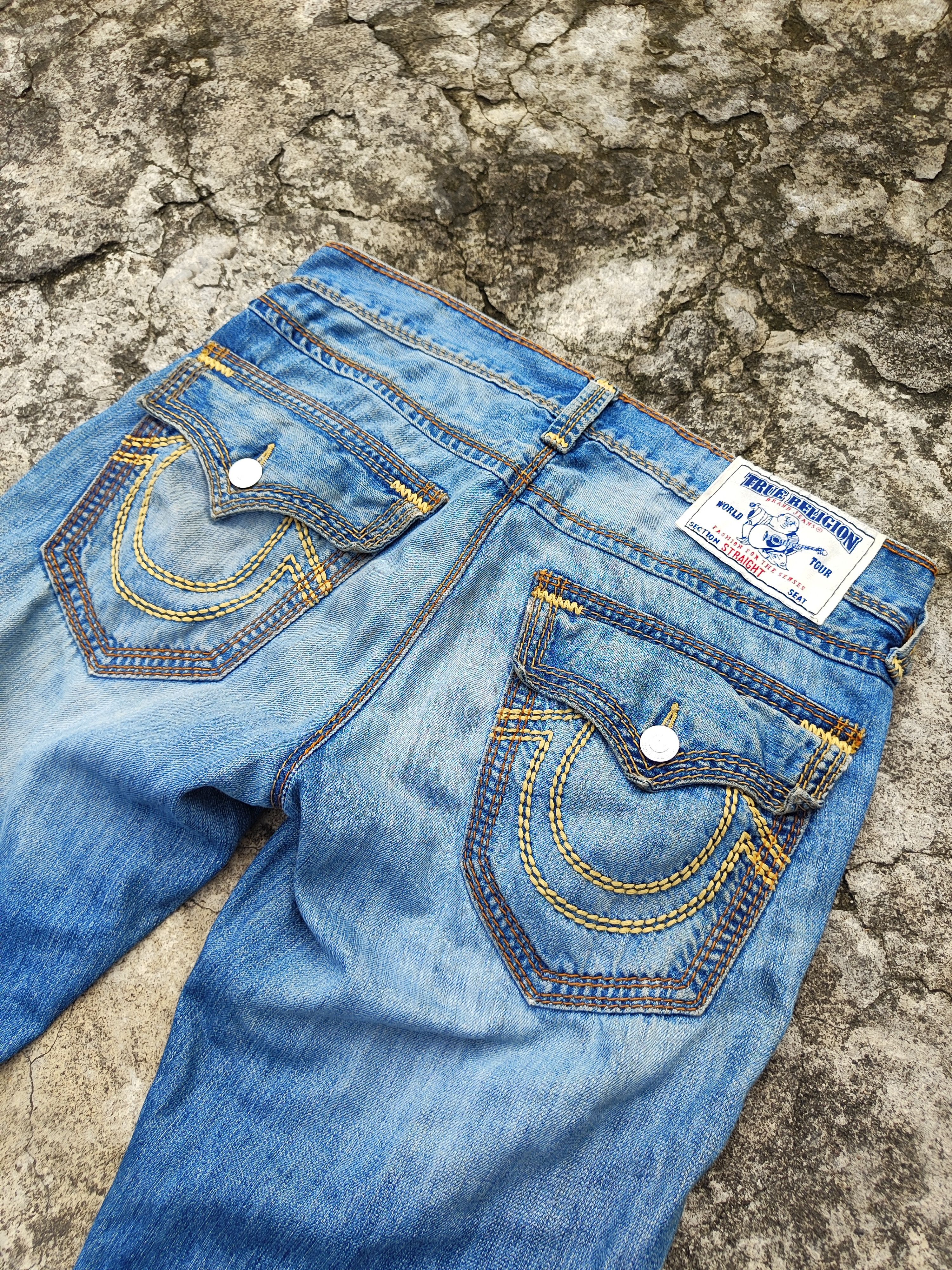 True Religion True Religion Straight Big QT Size US 32 / EU 48 - 2 Thumbnail
