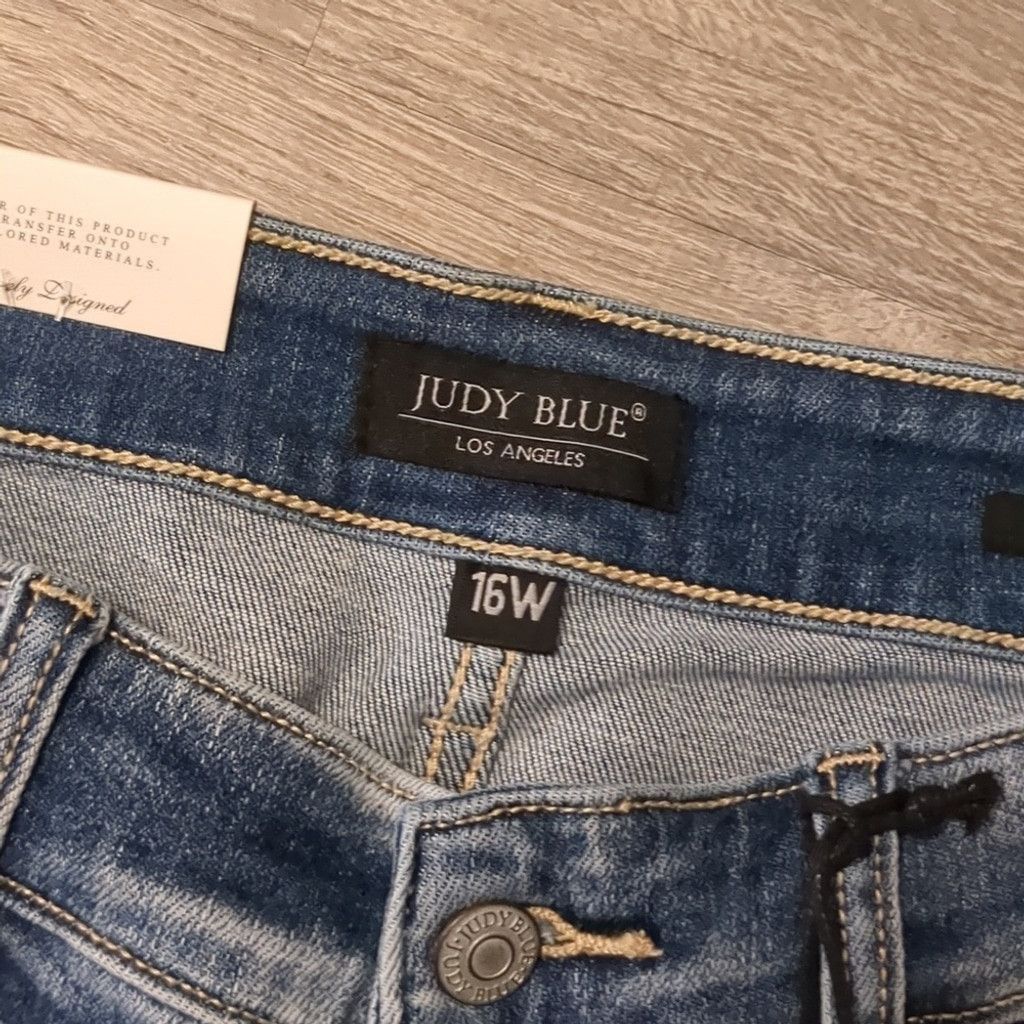 Judy Blue Judy blue distressed mid rise bootcut jeans size 16W Size 38" / US 16 / IT 52 - 6 Thumbnail