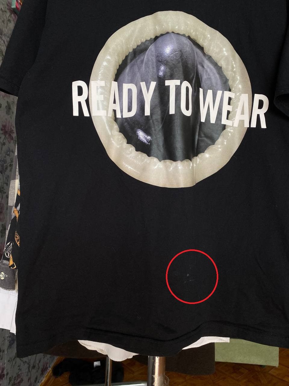 Moschino Moschino x H&M Tee t shirt Condom Adult Humor Tee Size US M / EU 48-50 / 2 - 3 Thumbnail