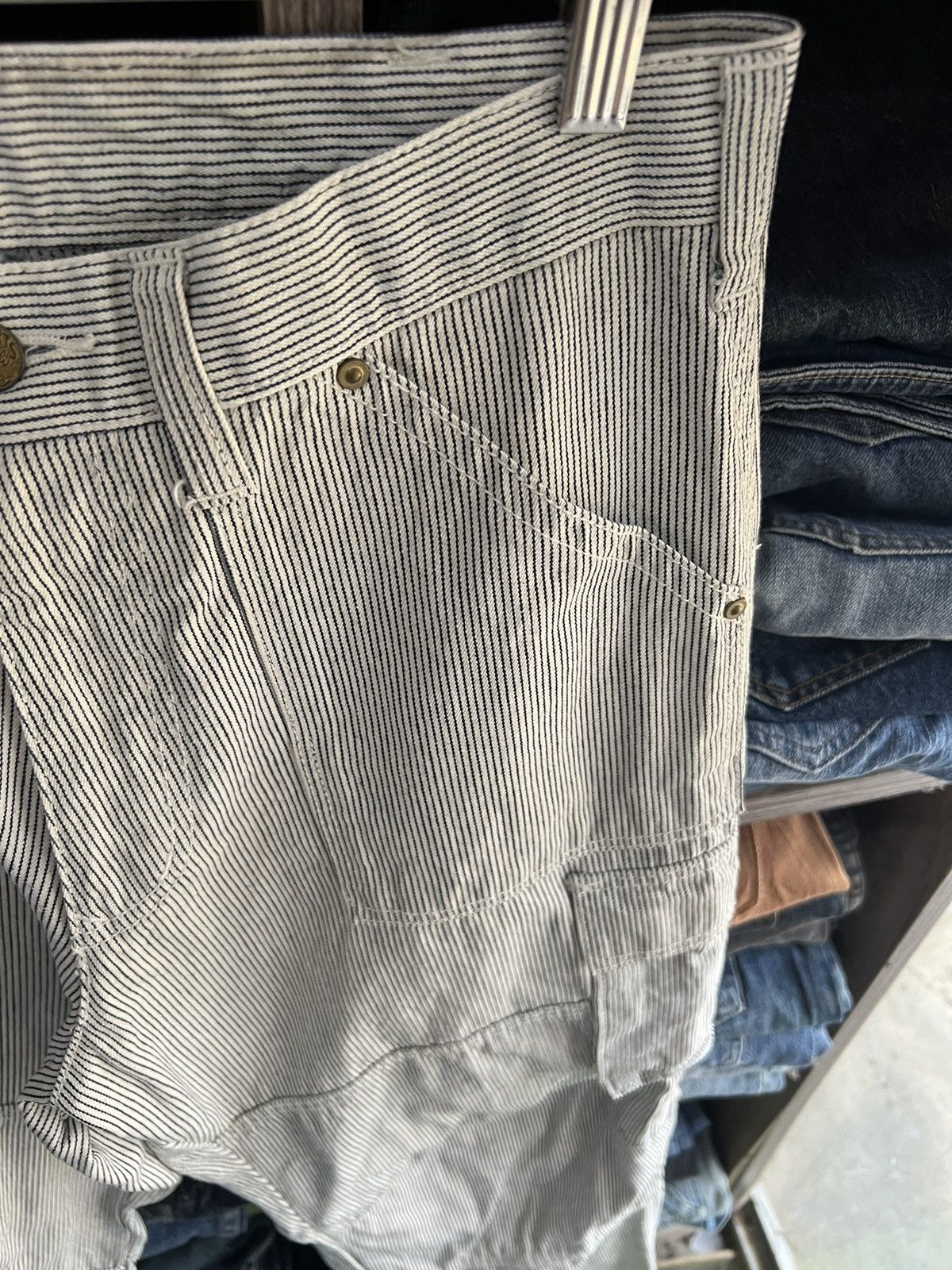 Japanese Brand 🔥Vintage Dogman Hickory Stripe Double Knees Cargo Pant Size US 32 / EU 48 - 9 Thumbnail