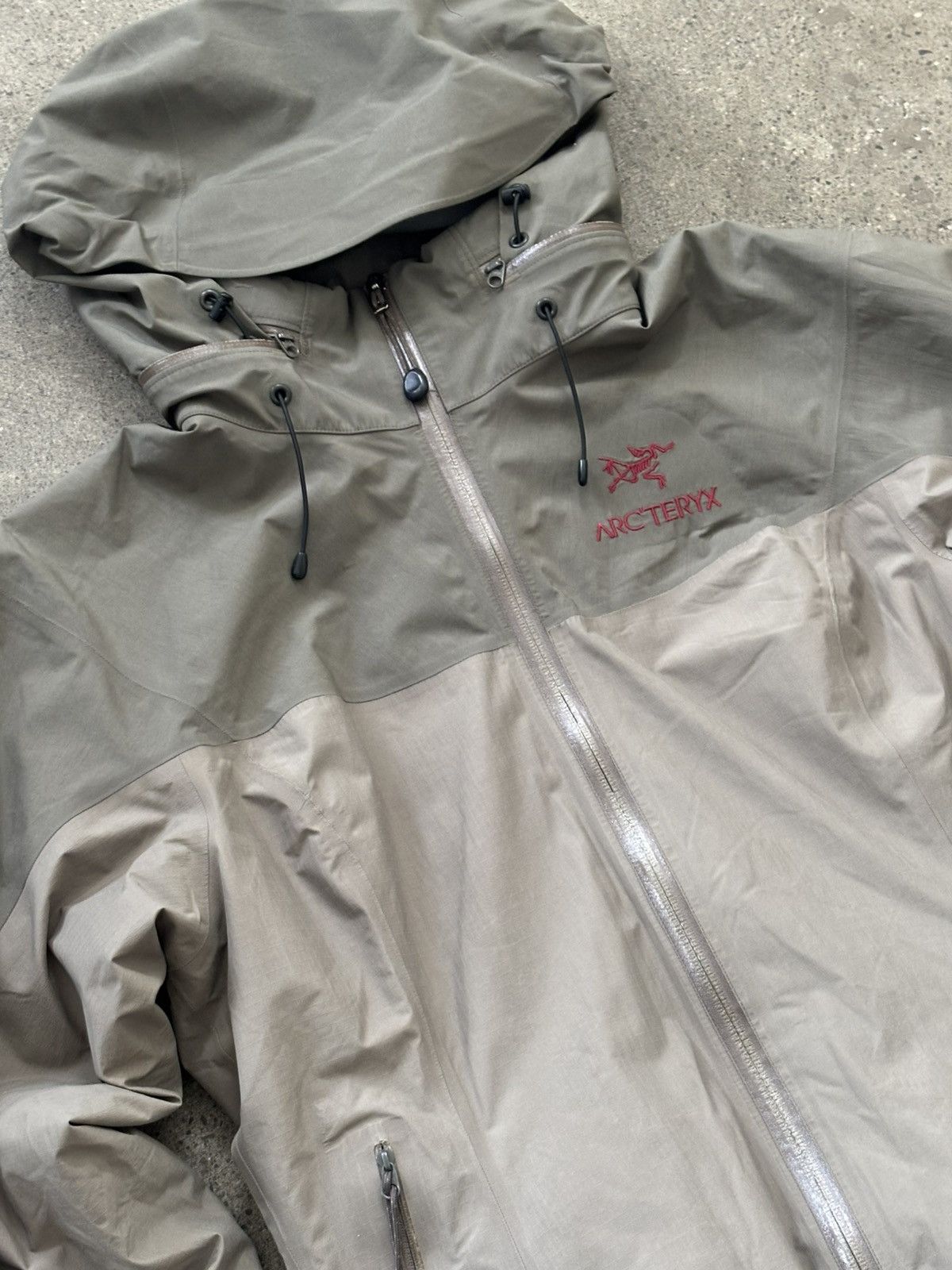 Arc'teryx Arc’teryx Jacket Fission AR Olive Gray/Tan Women’s Medium Size M / US 6-8 / IT 42-44 - 4 Thumbnail