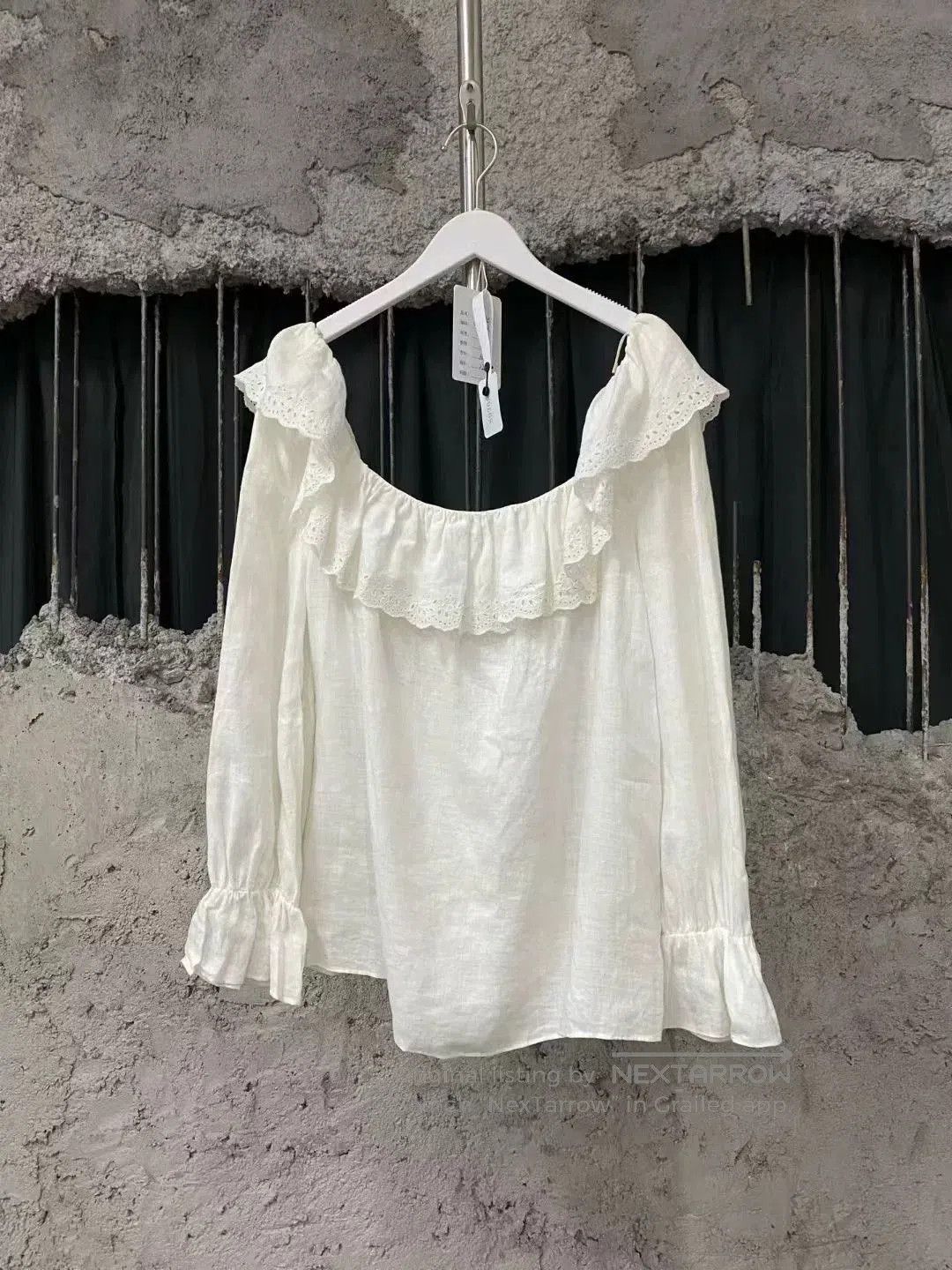 Celine white linen ruffled long sleeve top. Size S / US 4 / IT 40 - 1 Thumbnail