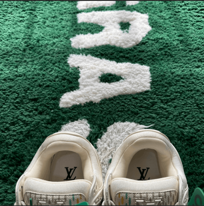 Louis Vuitton Louis Vuitton low-top sneakers Size US 5 / EU 37 - 8 Thumbnail