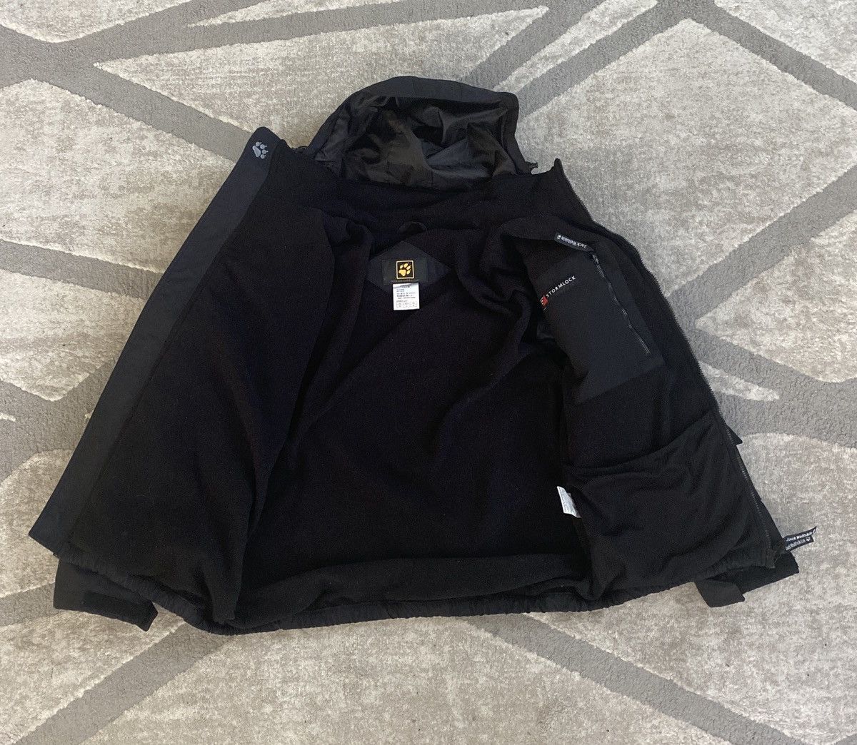 Jack Wolfskin Jack wolfskin stormlock jacket Size US L / EU 52-54 / 3 - 2 Thumbnail