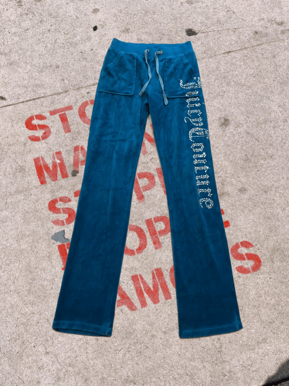 Juicy Couture Vintage Juicy Couture Big Logo Y2K Flared velvet sweatpants Size 30" / US 8 / IT 44 - 1 Thumbnail