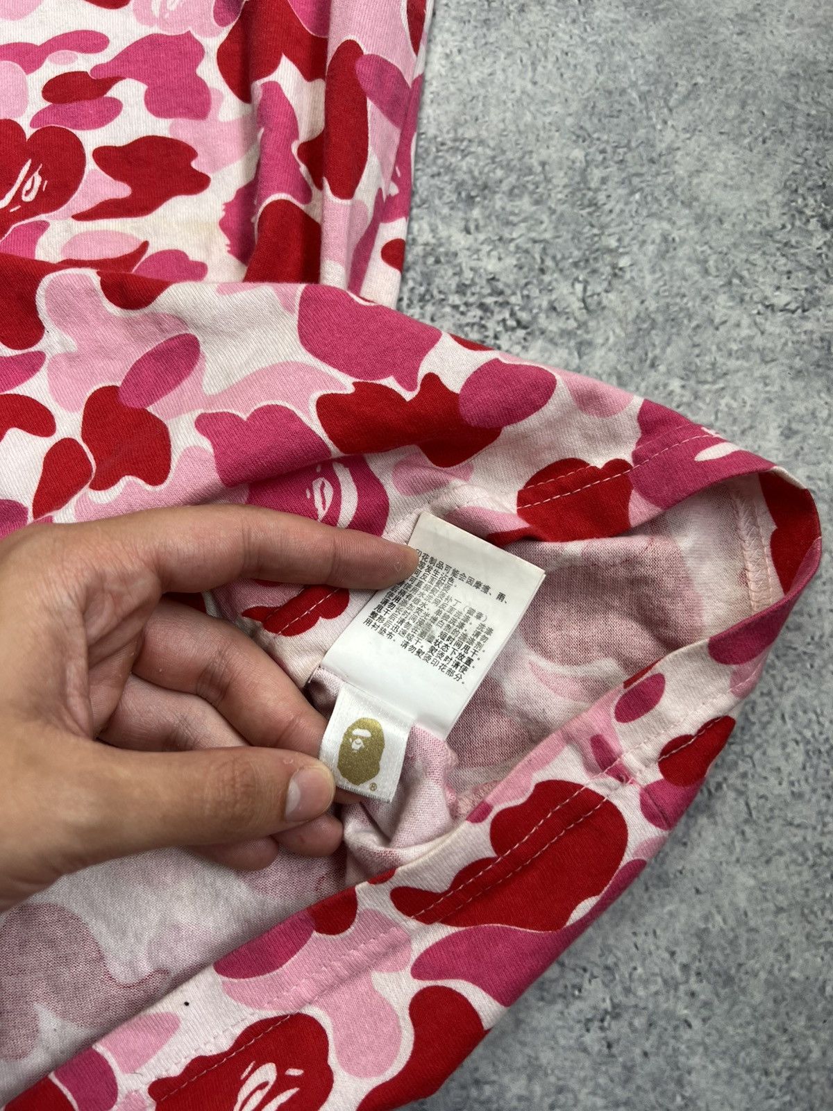 Bape Bape pink camo tee Size US S / EU 44-46 / 1 - 5 Thumbnail