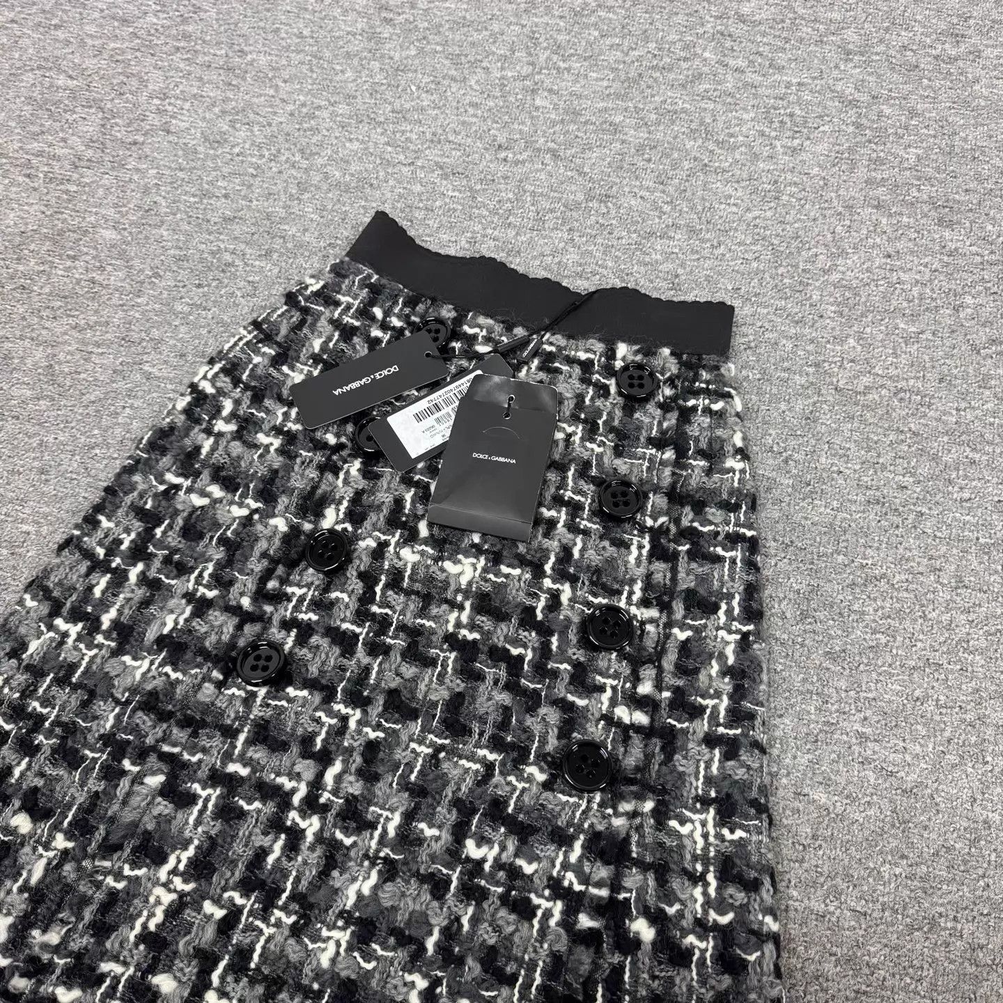 Dolce & Gabbana DG High-Waisted A-Line Skirt Black/White 36 Size 25" / US 0 / IT 36 - 3 Thumbnail