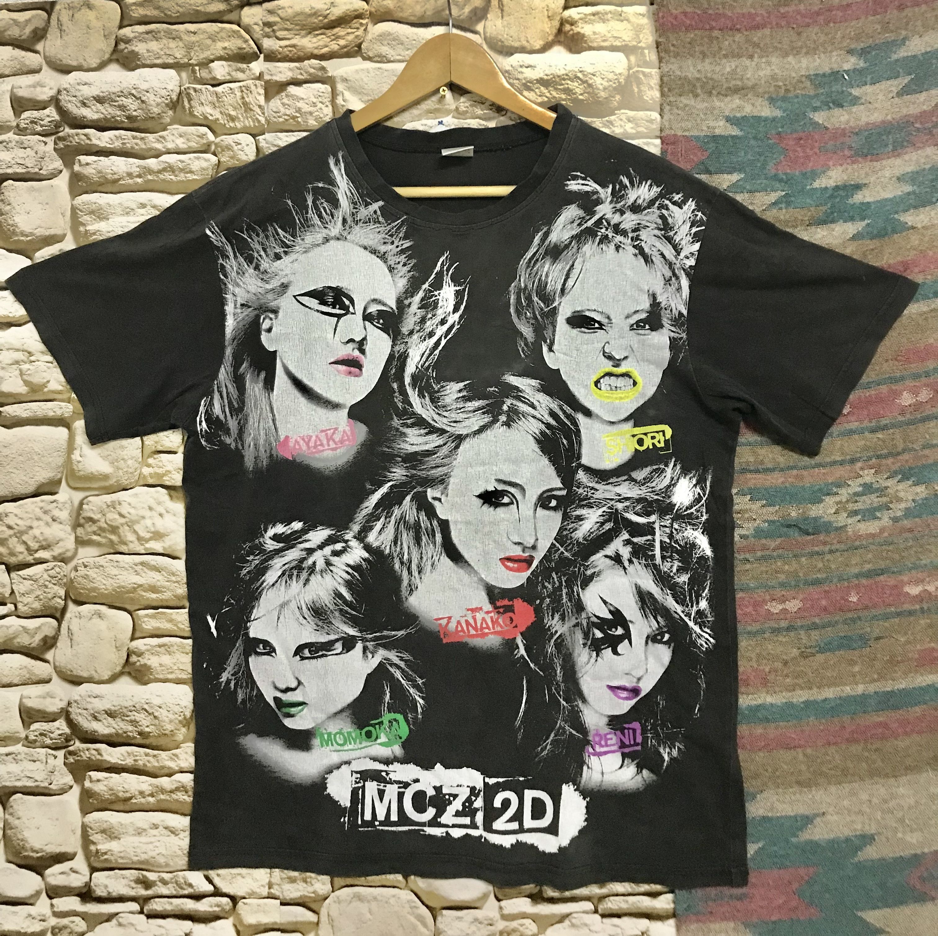Band Tees MCZ 2D Momoiro Cloverz Japan Band Tees Sunfaded Shirt Size US L / EU 52-54 / 3 - 1 Thumbnail