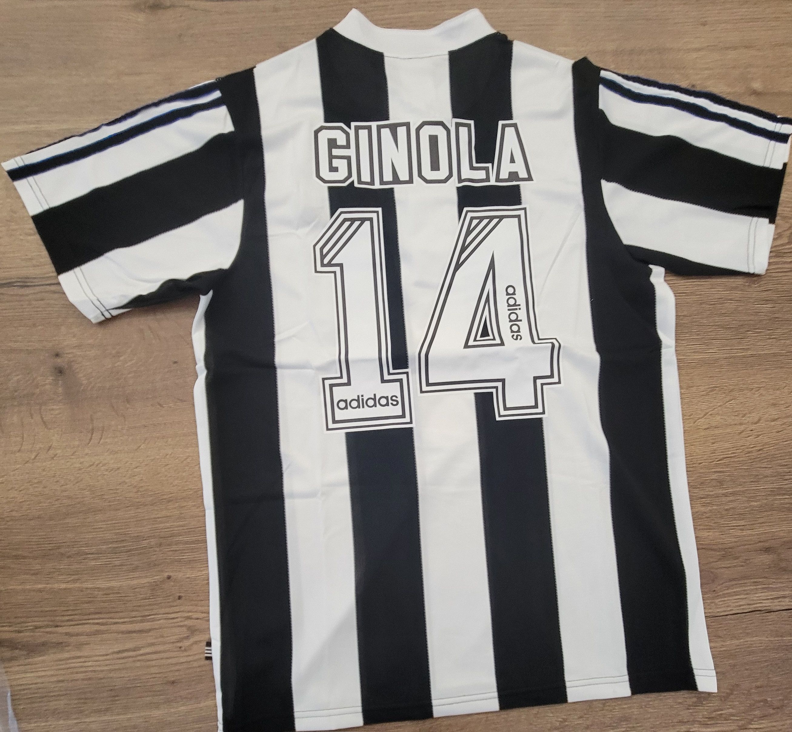 Other 1995-1997 Nexcastle Ginola 14 Jersey retro football shirt Size US L / EU 52-54 / 3 - 1 Thumbnail