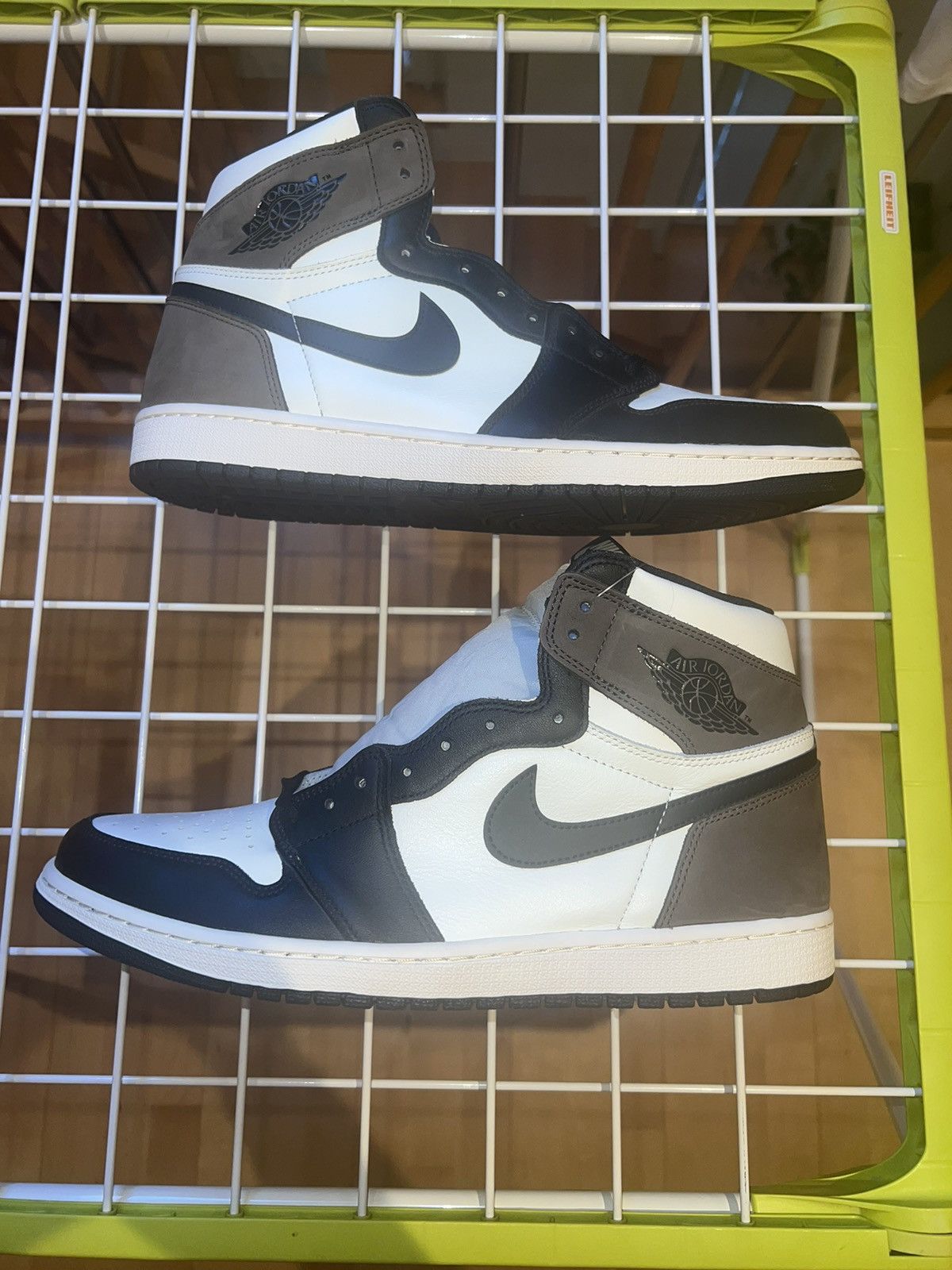 Jordan Brand × Nike Jordan 1 Dark Mocha High US 15 Size US 15 / EU 48 - 1 Thumbnail