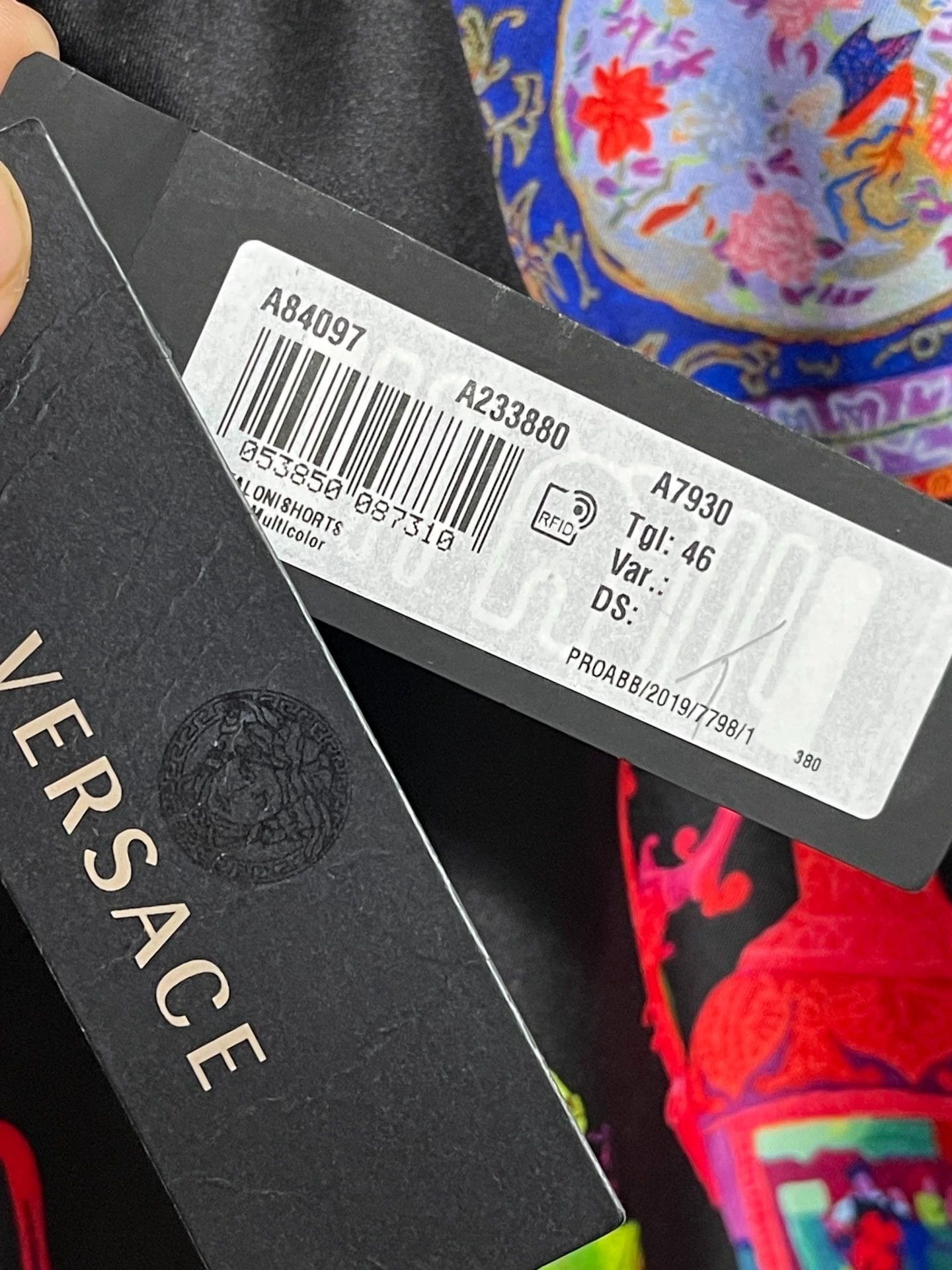 Versace Versace 46 Loose Cupro Chinese Porcelain Print Unisex Short Size US 30 / EU 46 - 7 Thumbnail