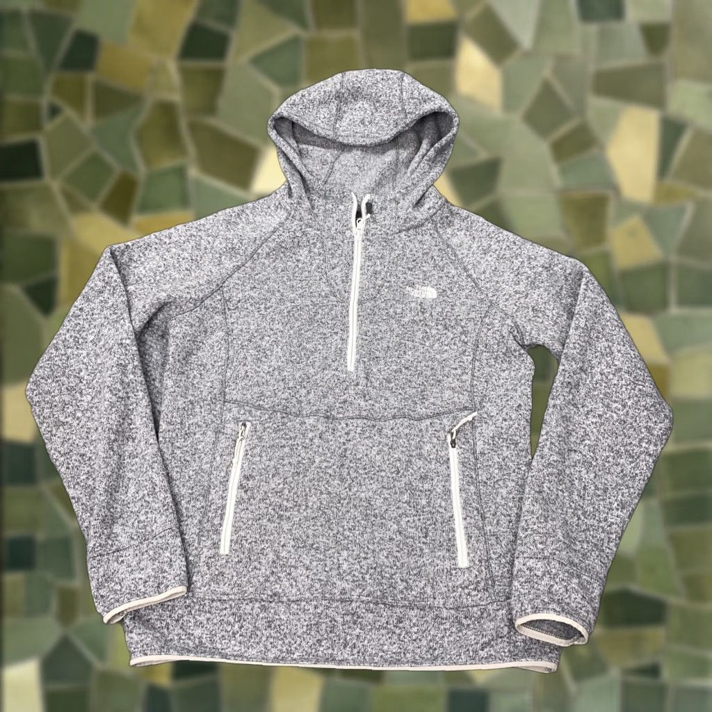 The North Face VINTAGE? No. The North Face Pullover Women M Gray Knit Hooded Sweater Fleece Winter Outdoor Size M / US 6-8 / IT 42-44 - 1 Thumbnail
