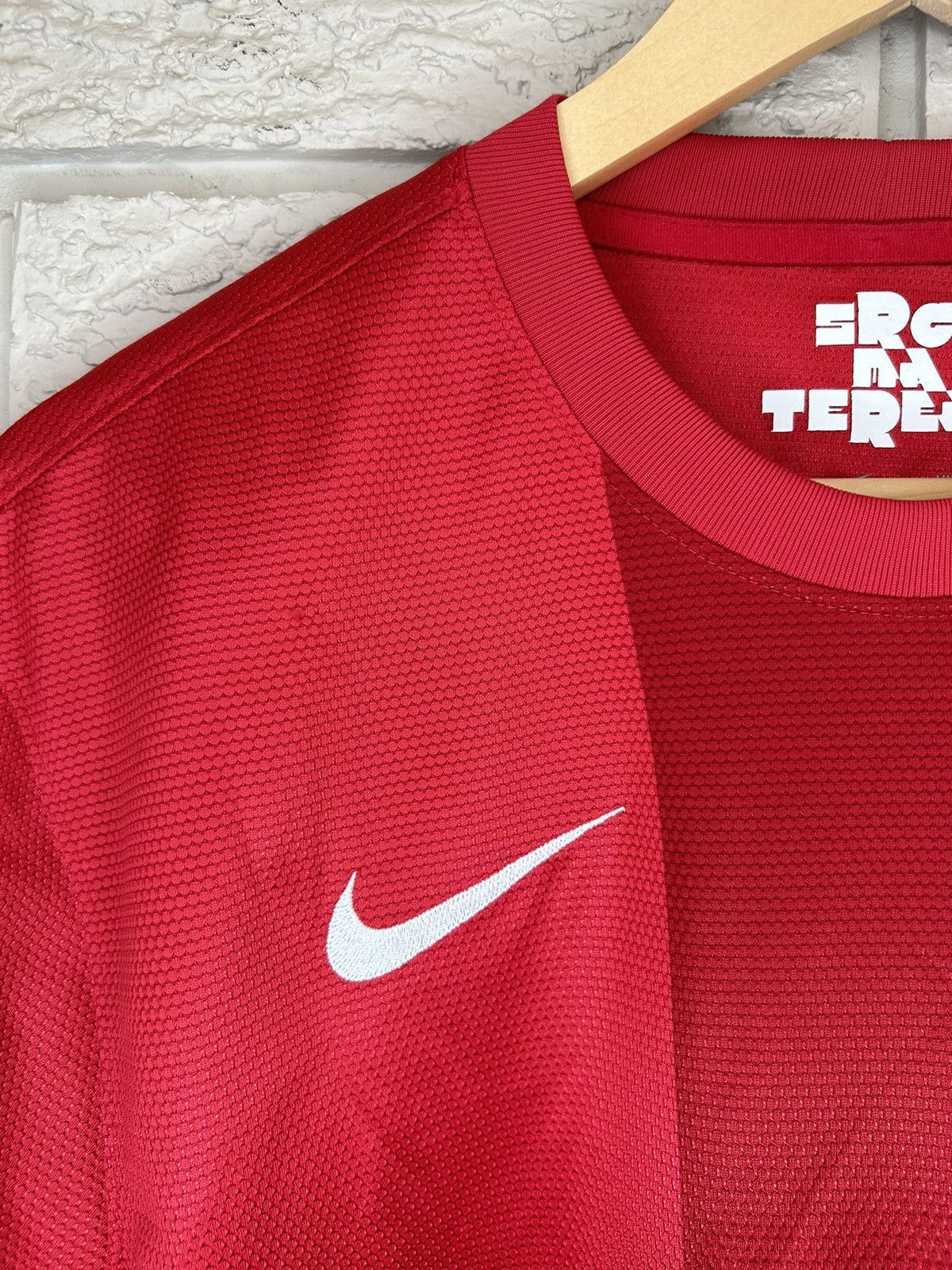Nike Nike Serbia 2013 National Team Soccer Jersey Size US L / EU 52-54 / 3 - 4 Thumbnail