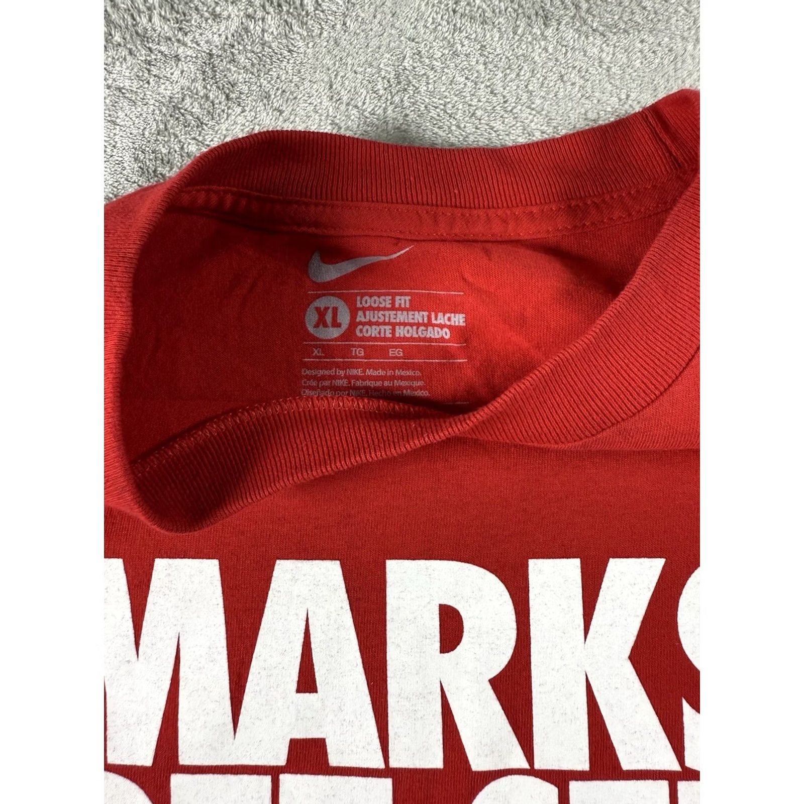 Nike VINTAGE NIKE MARKS GET SET GRAPHIC MENS XL T-SHIRT RED WHITE AND BLACK GRAPIC Size US XL / EU 56 / 4 - 4 Thumbnail