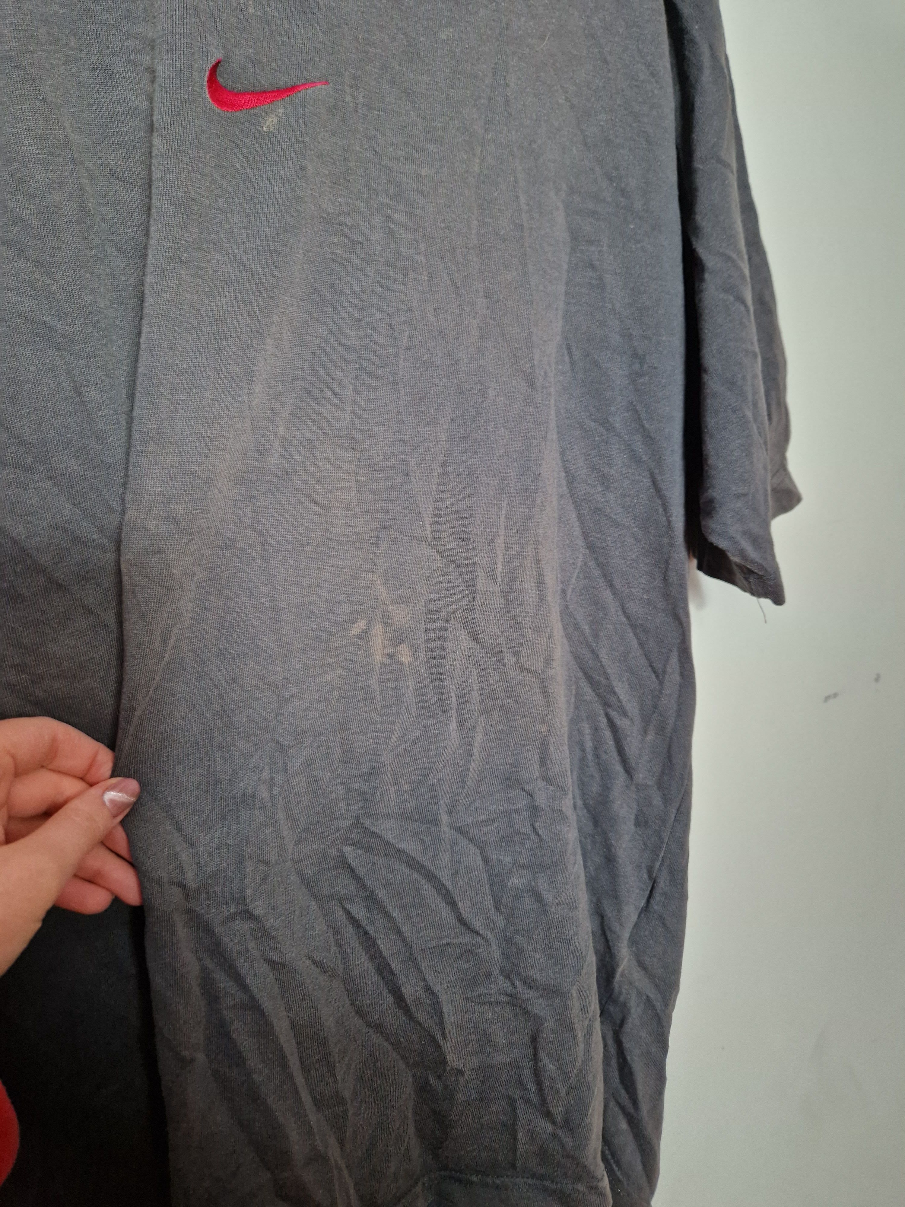 Nike × Vintage Nike vintage central swoosh tee 90s Size US L / EU 52-54 / 3 - 7 Thumbnail