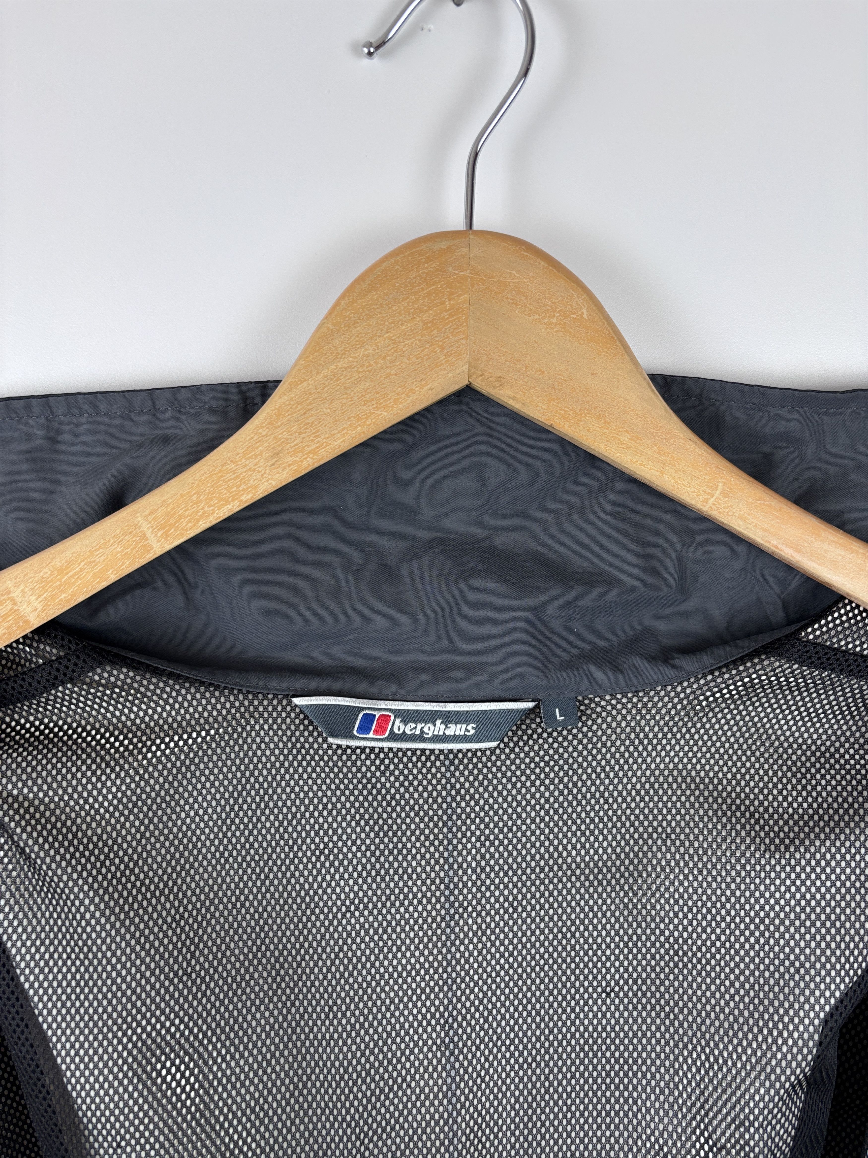 Berghaus Berghaus Waterproof Outdoor Hiking Jacket Raincoat Black L Size US L / EU 52-54 / 3 - 8 Thumbnail