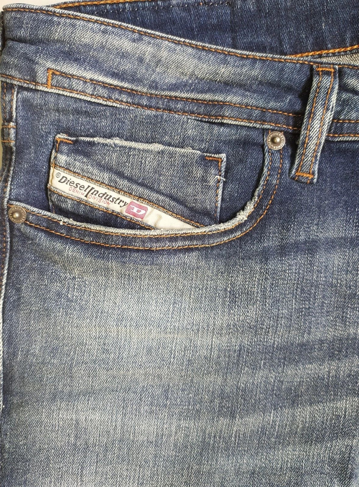 Diesel Diesel 1979 SLEENKER-R L.30 MENS JEANS T/9658 Size US 32 / EU 48 - 4 Thumbnail