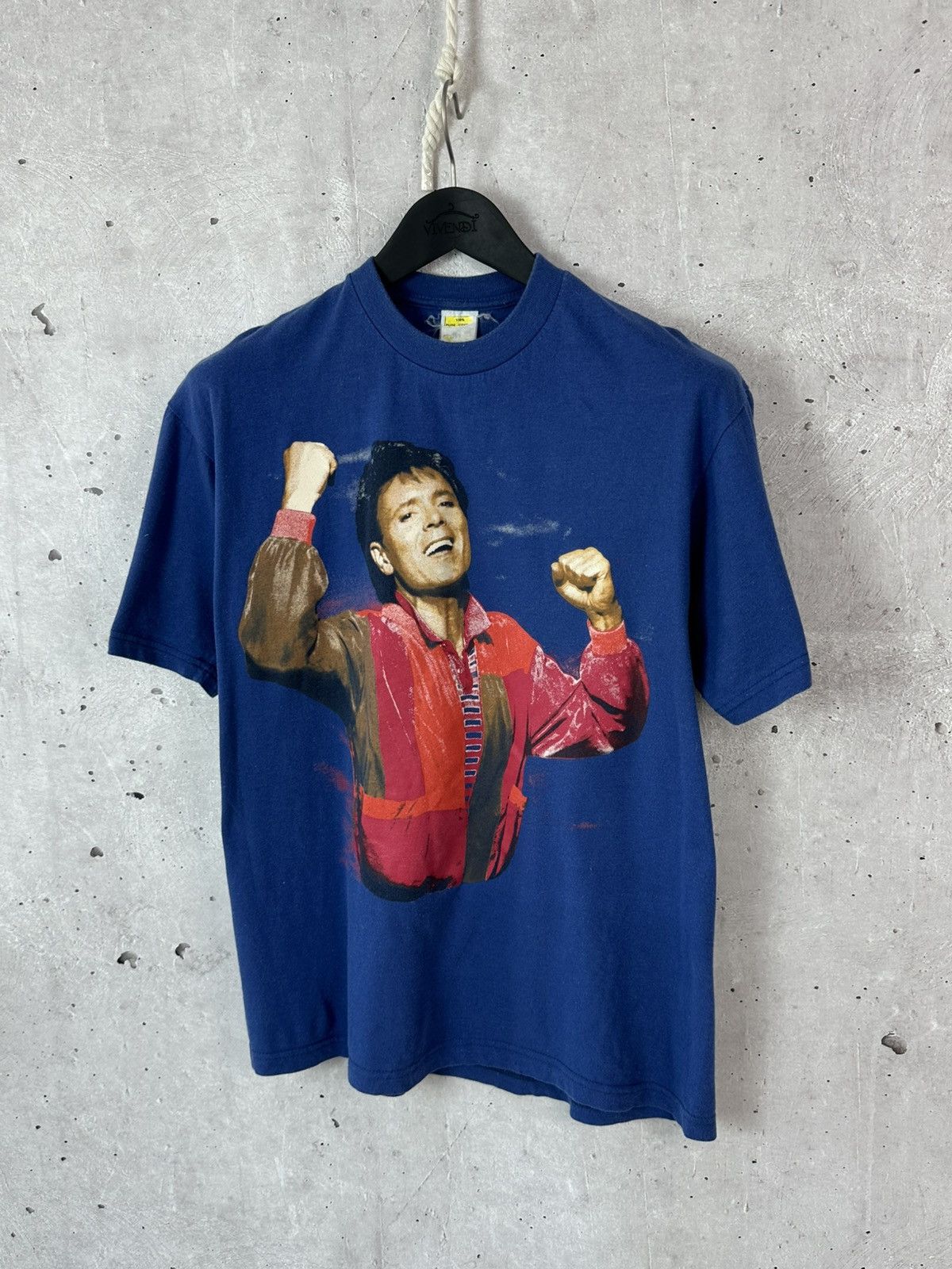Band Tees × Vintage Vintage Cliff Richard 1992 Tour Blue Cotton T-shirt Size US L / EU 52-54 / 3 - 1 Thumbnail