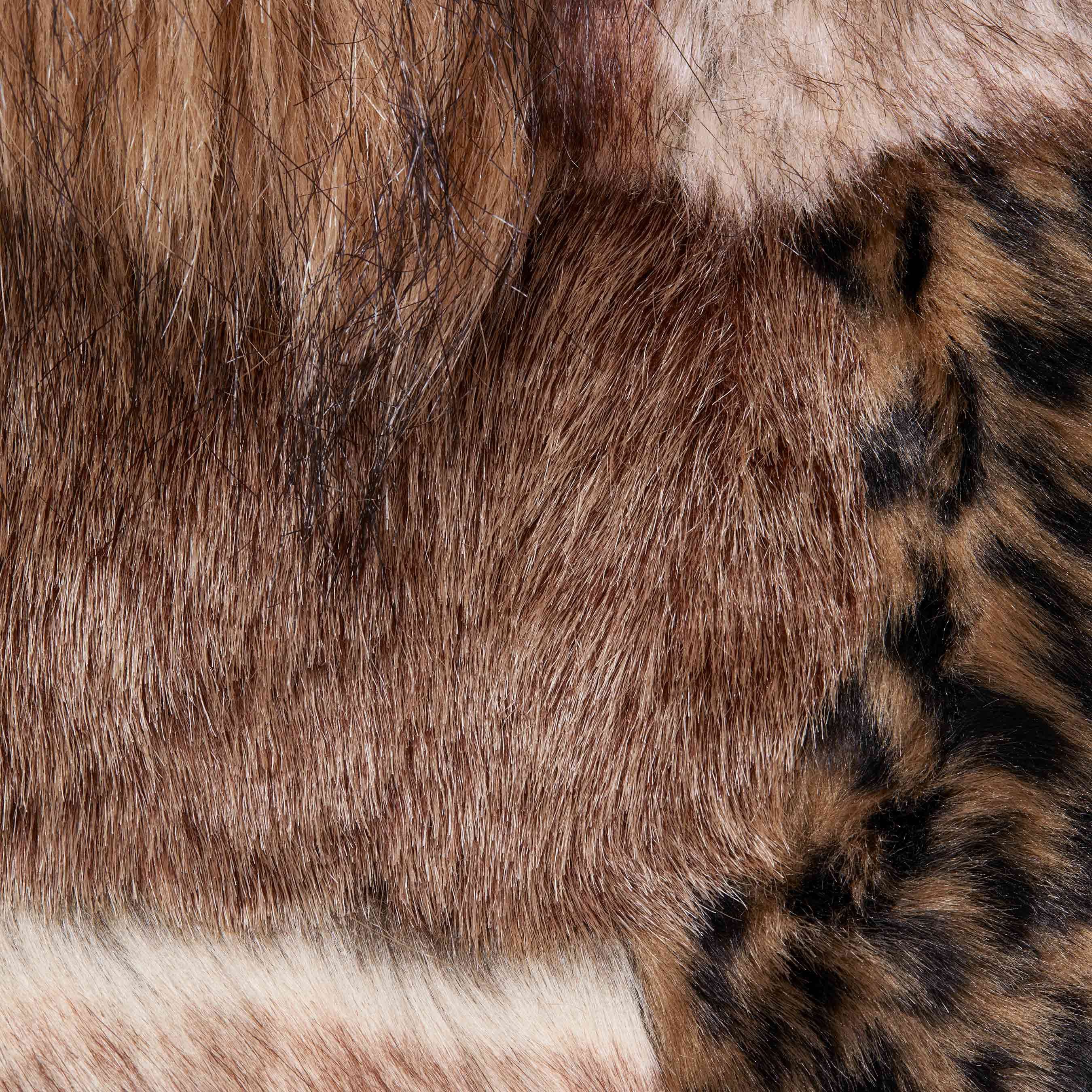 Supreme Supreme MM6 Maison Margiela Patchwork Faux Fur Coat Size US L / EU 52-54 / 3 - 5 Thumbnail
